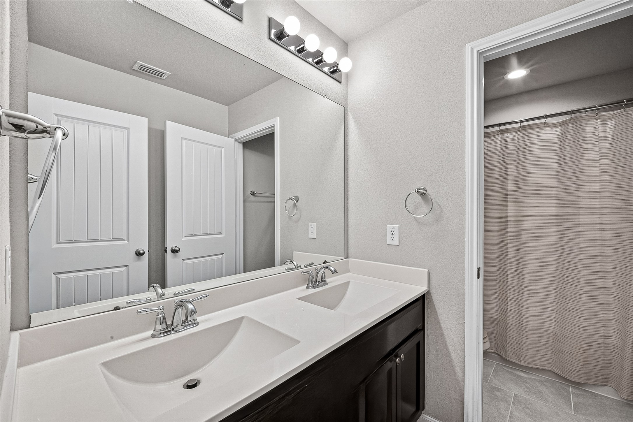 4315 Stillwater Valley Court Property Photo 29