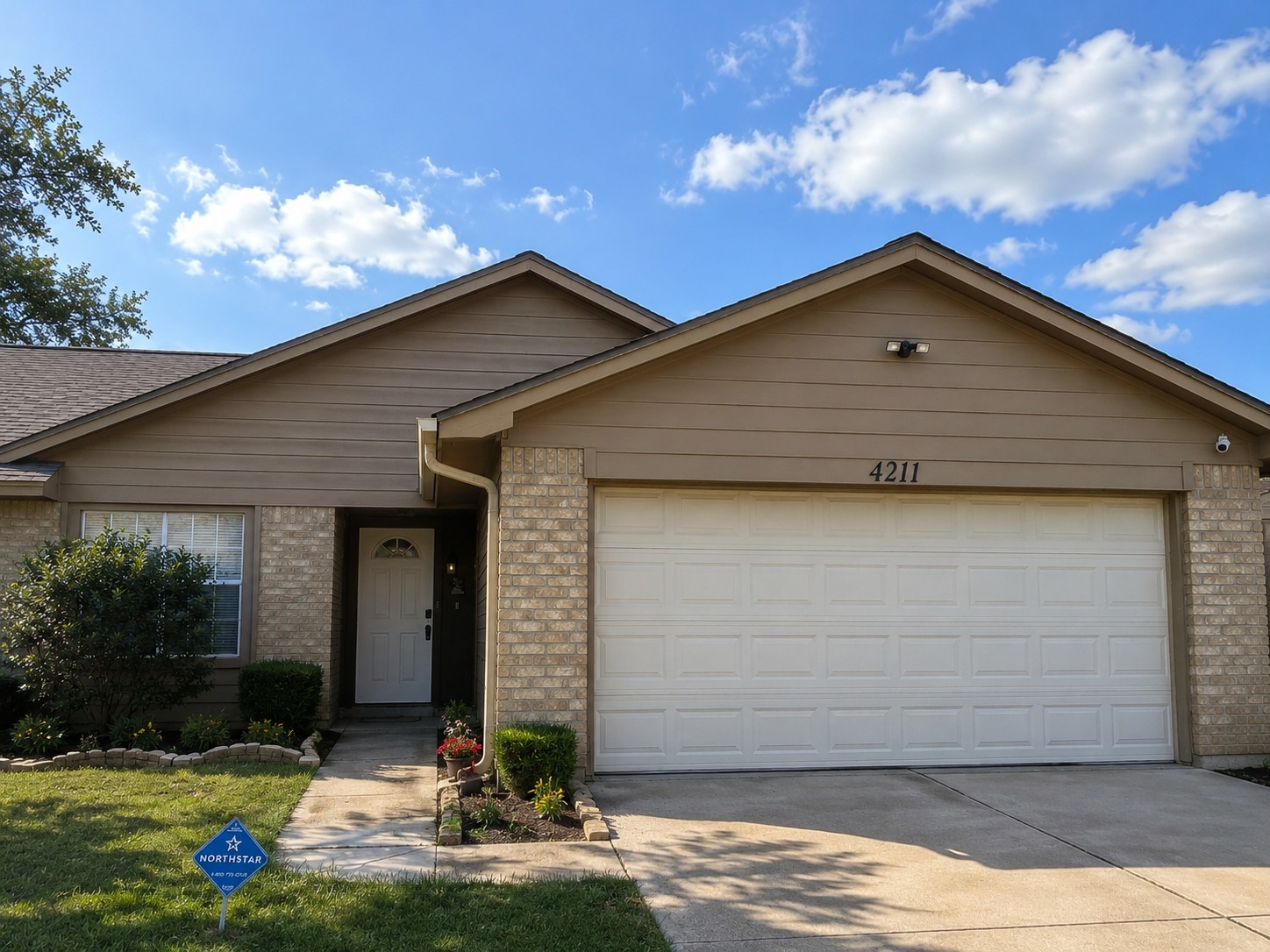 4211 Autumn Meadow Drive Property Photo 1