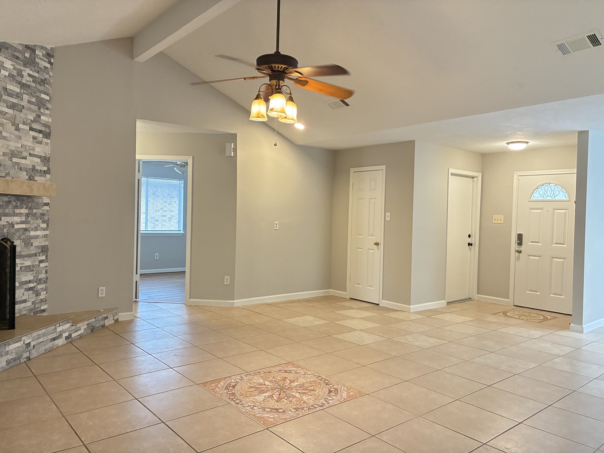 4211 Autumn Meadow Drive Property Photo 7