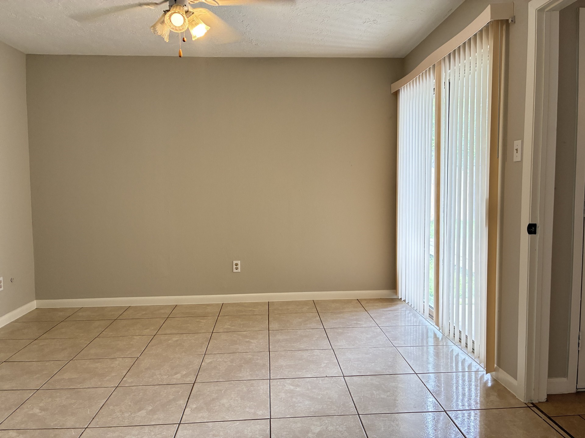 4211 Autumn Meadow Drive Property Photo 12