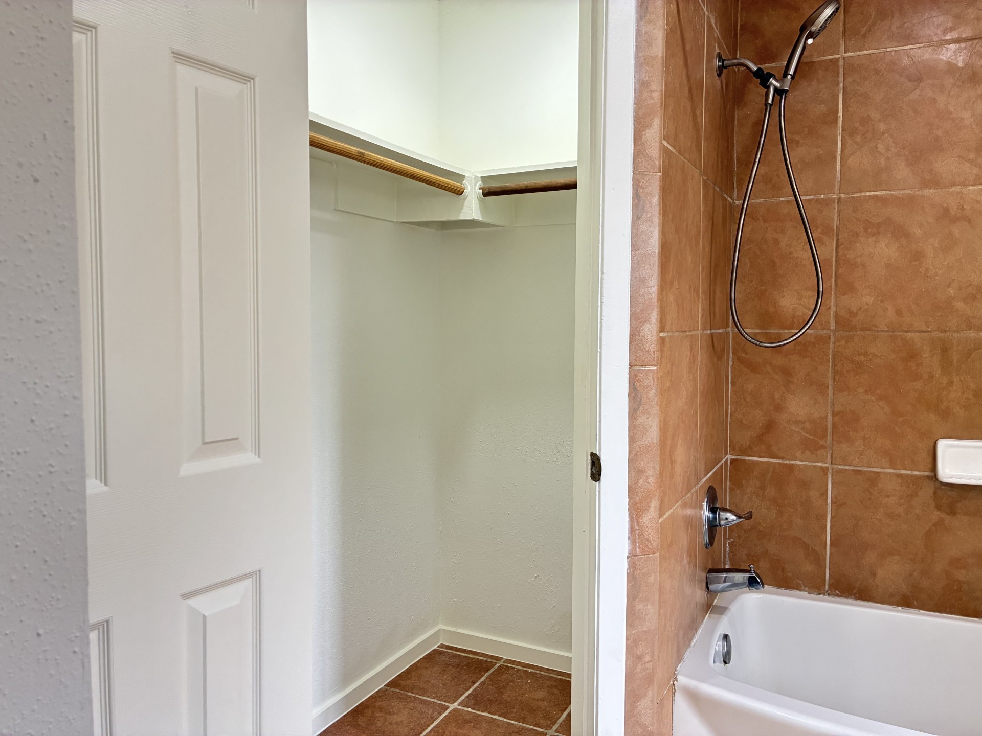 4211 Autumn Meadow Drive Property Photo 15