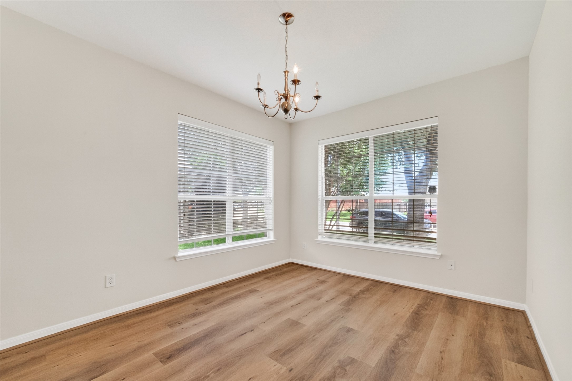 16119 Gavin Lane Property Photo 6