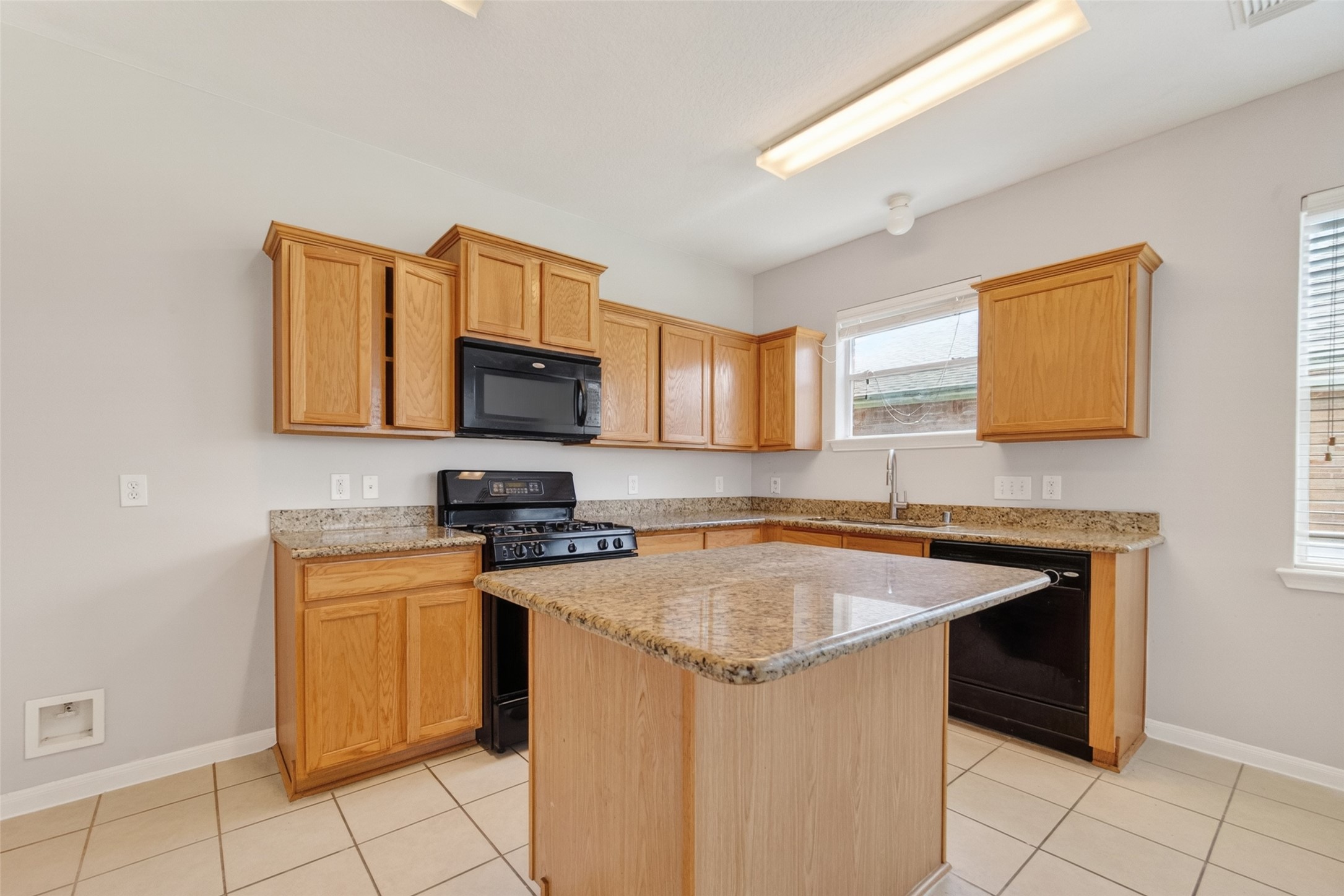 16119 Gavin Lane Property Photo 9