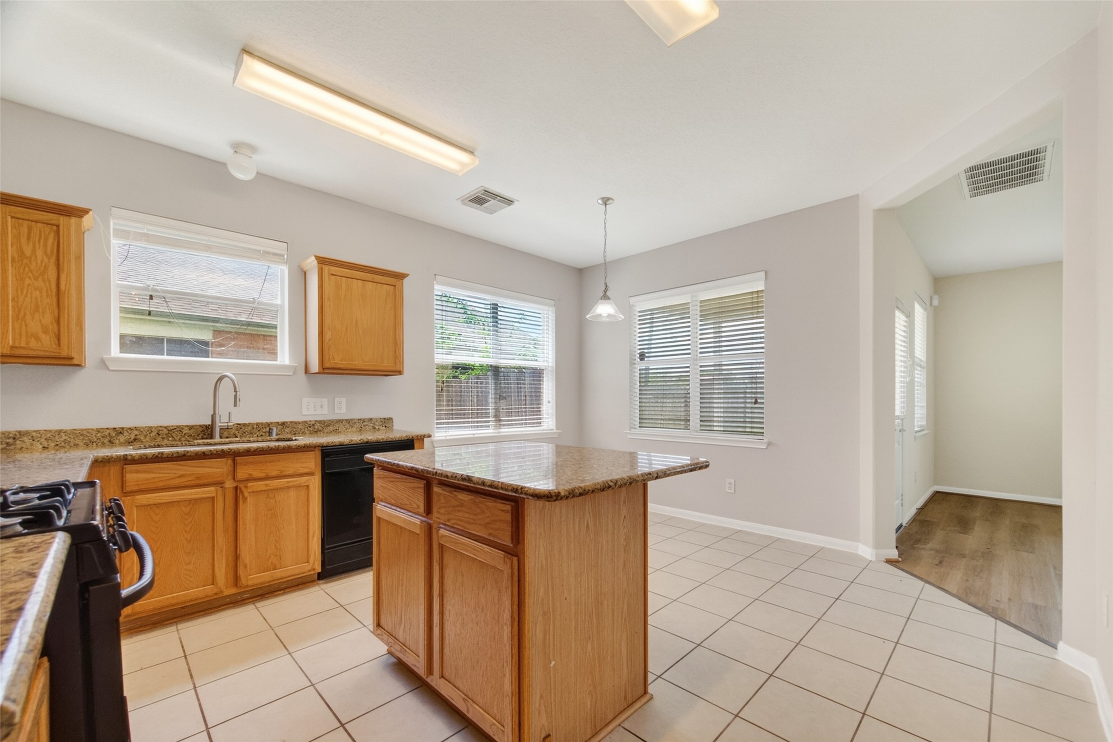 16119 Gavin Lane Property Photo 10