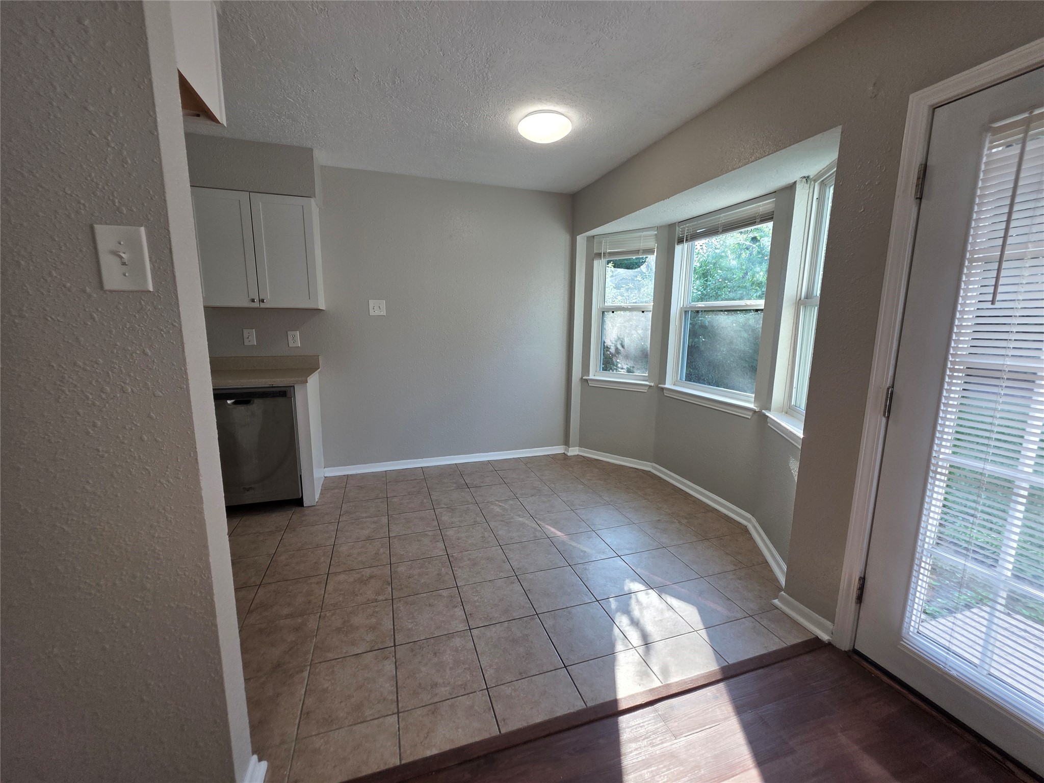 922 Bacliff Drive Property Photo 18