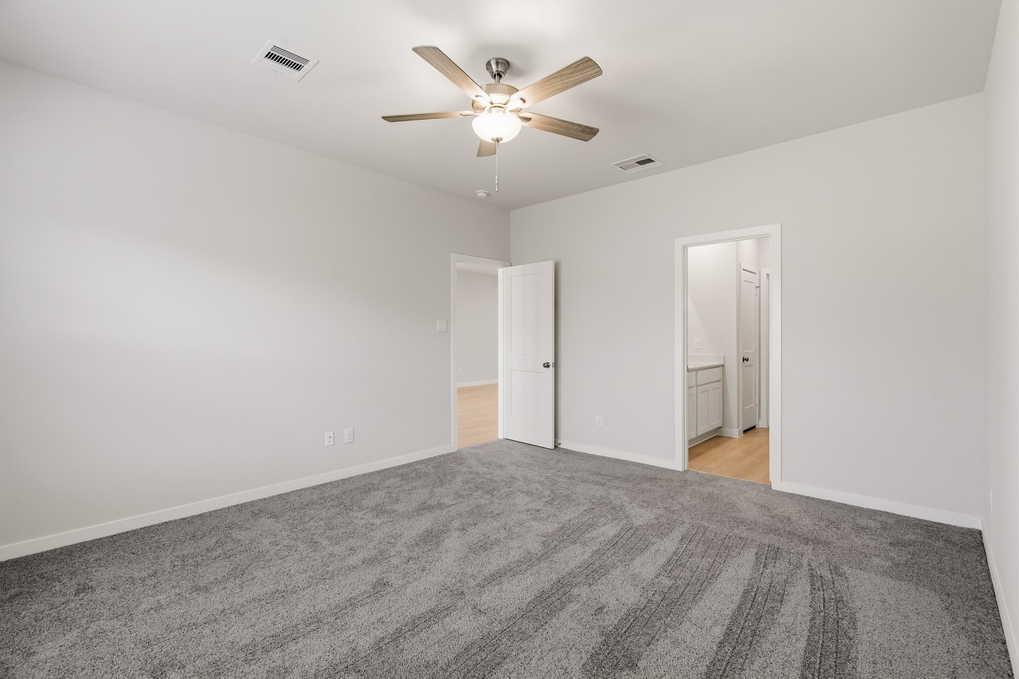 4030 Bay Court Property Photo 16