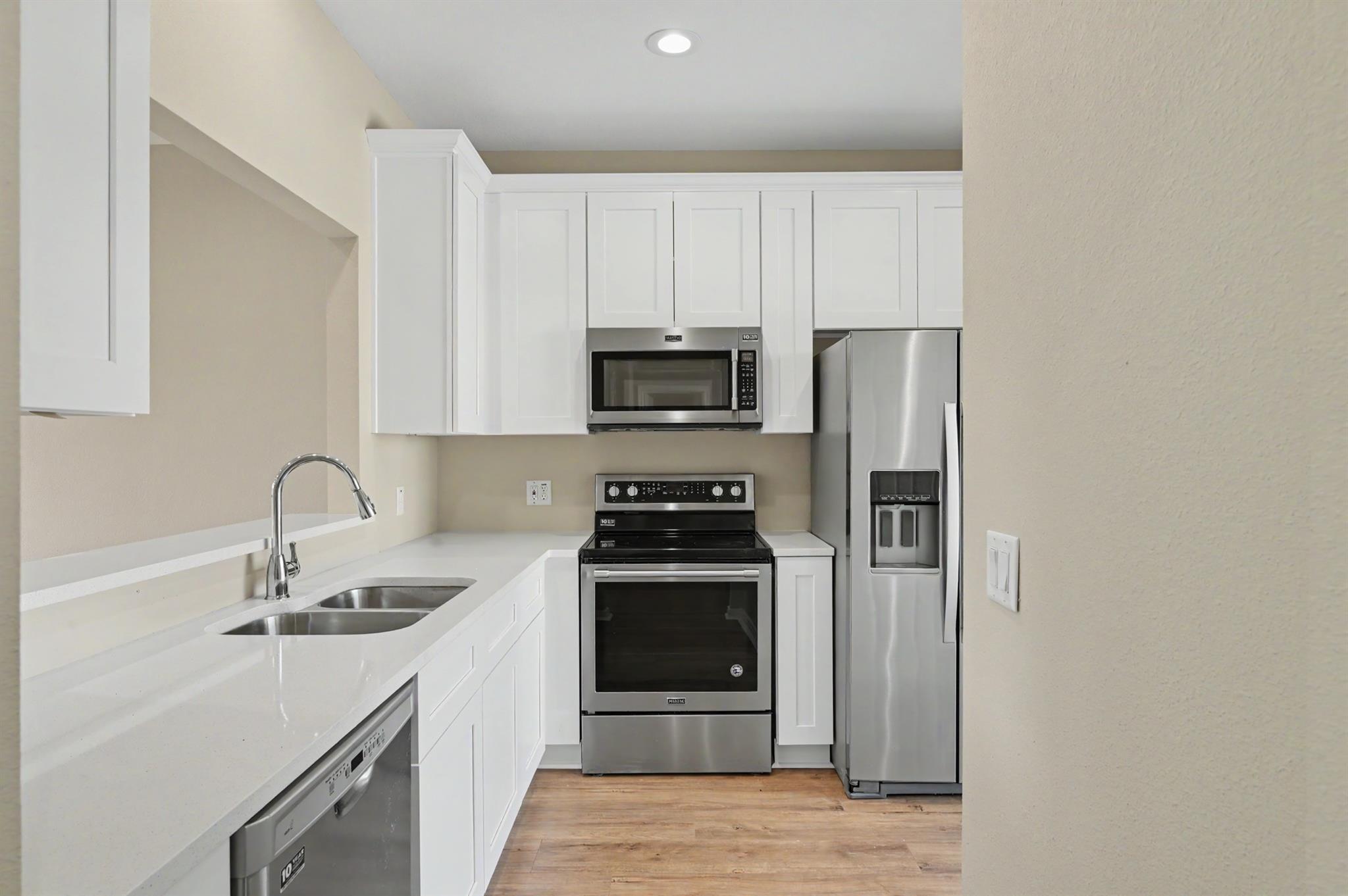 3240 Poe Drive Property Photo 4