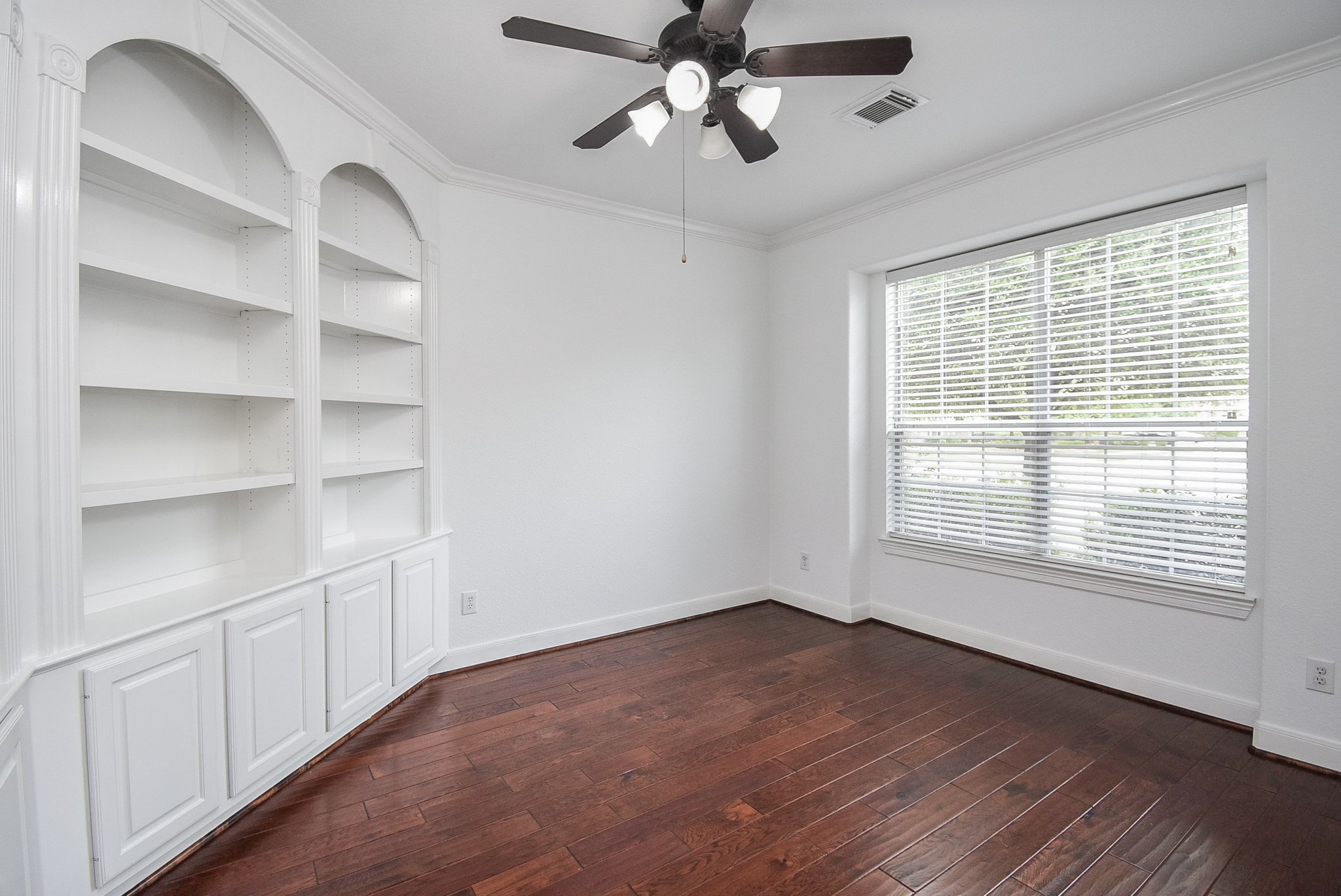 7606 Westmoreland Drive Property Photo 33
