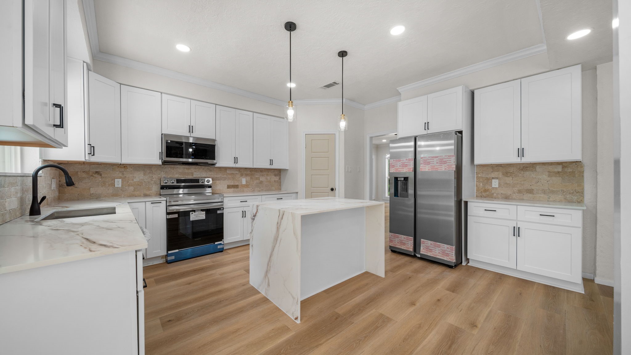 18 Windsor Drive Property Photo 13