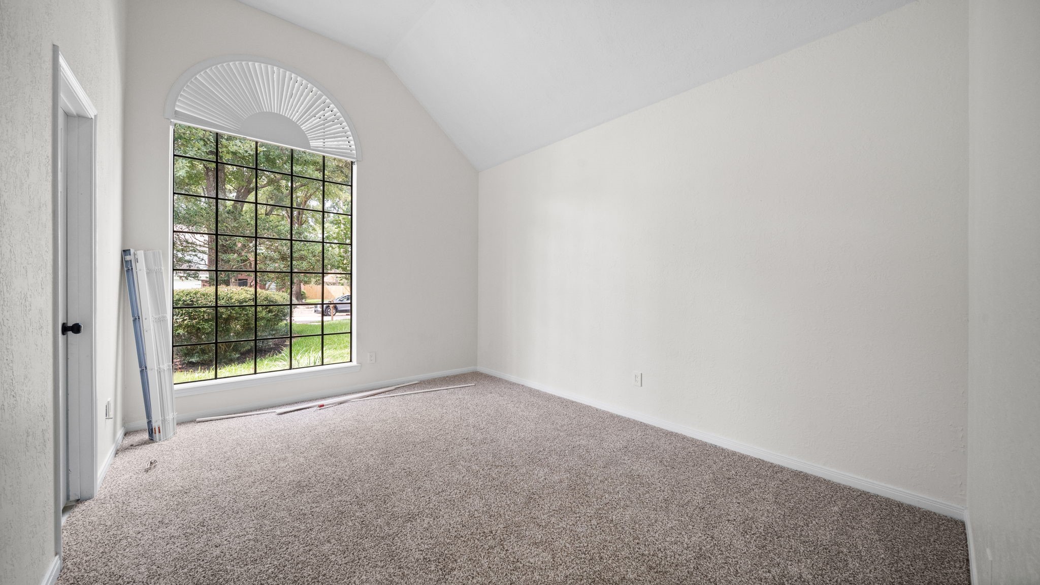 18 Windsor Drive Property Photo 23