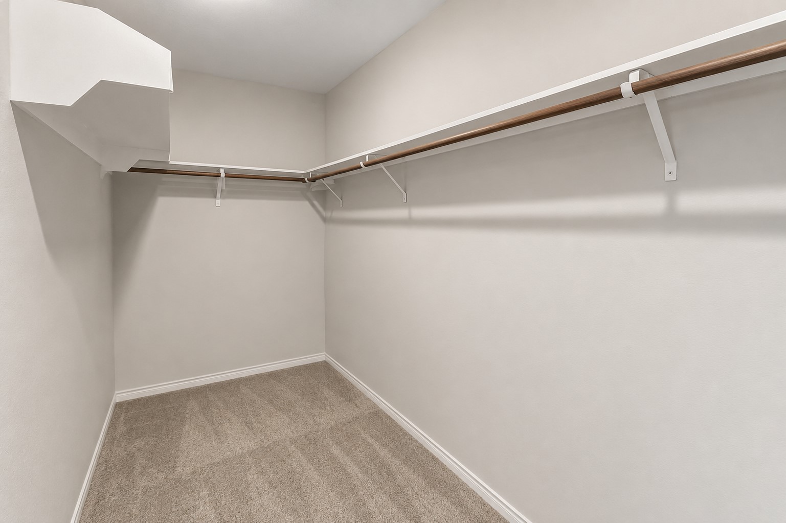927 Petunia Falls Lane Property Photo 19