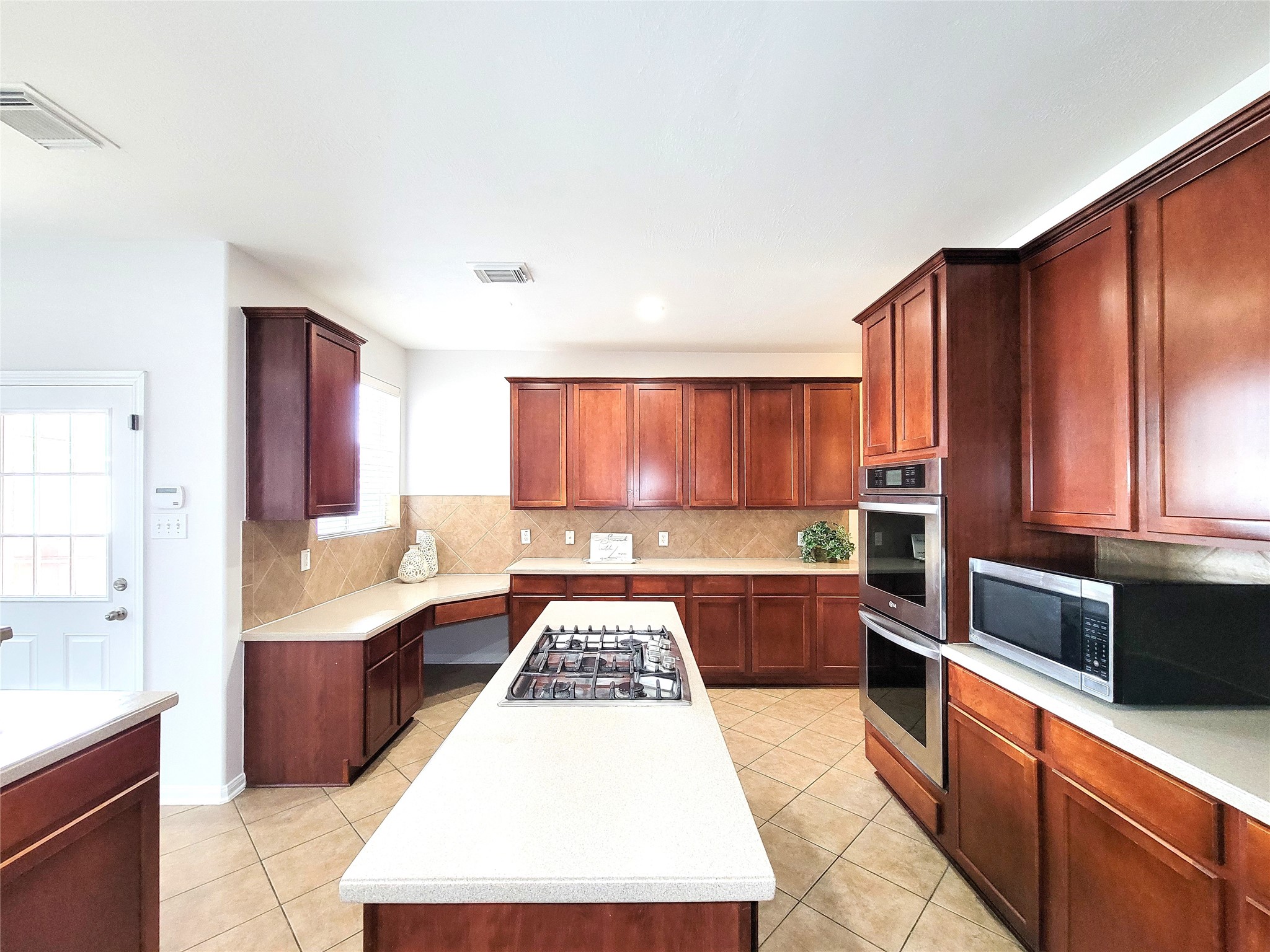 17715 Laguna Trail Drive Property Photo 19