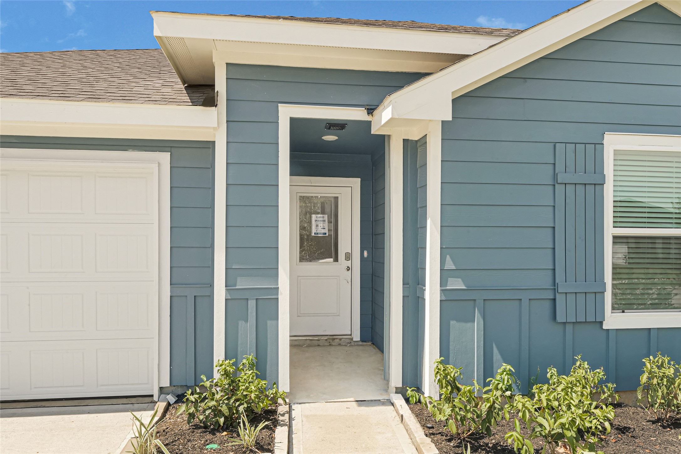 6722 Prairie Sky Drive Property Photo 3