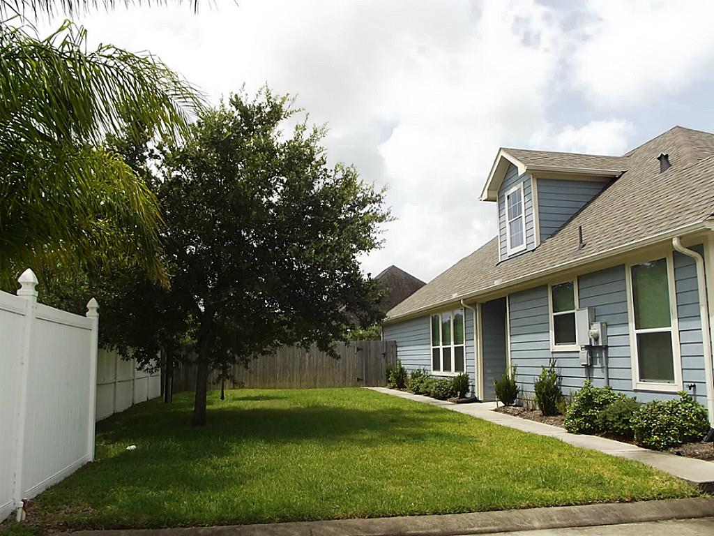 2801 Sand Dune Drive Property Photo 5
