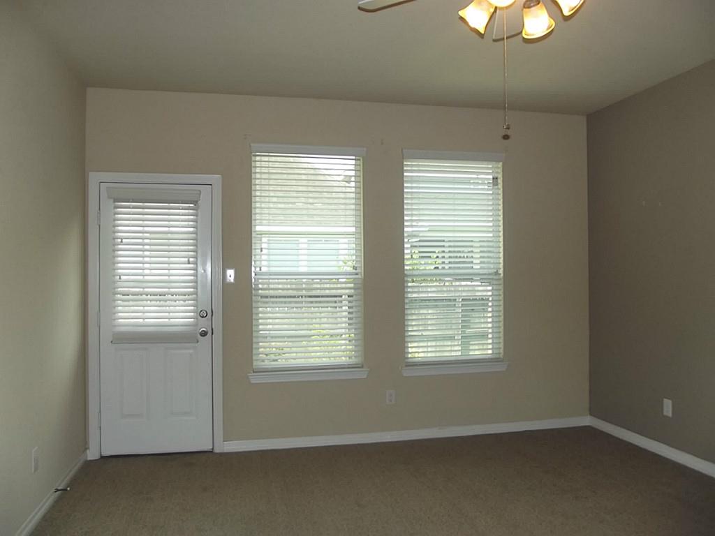 2801 Sand Dune Drive Property Photo 11