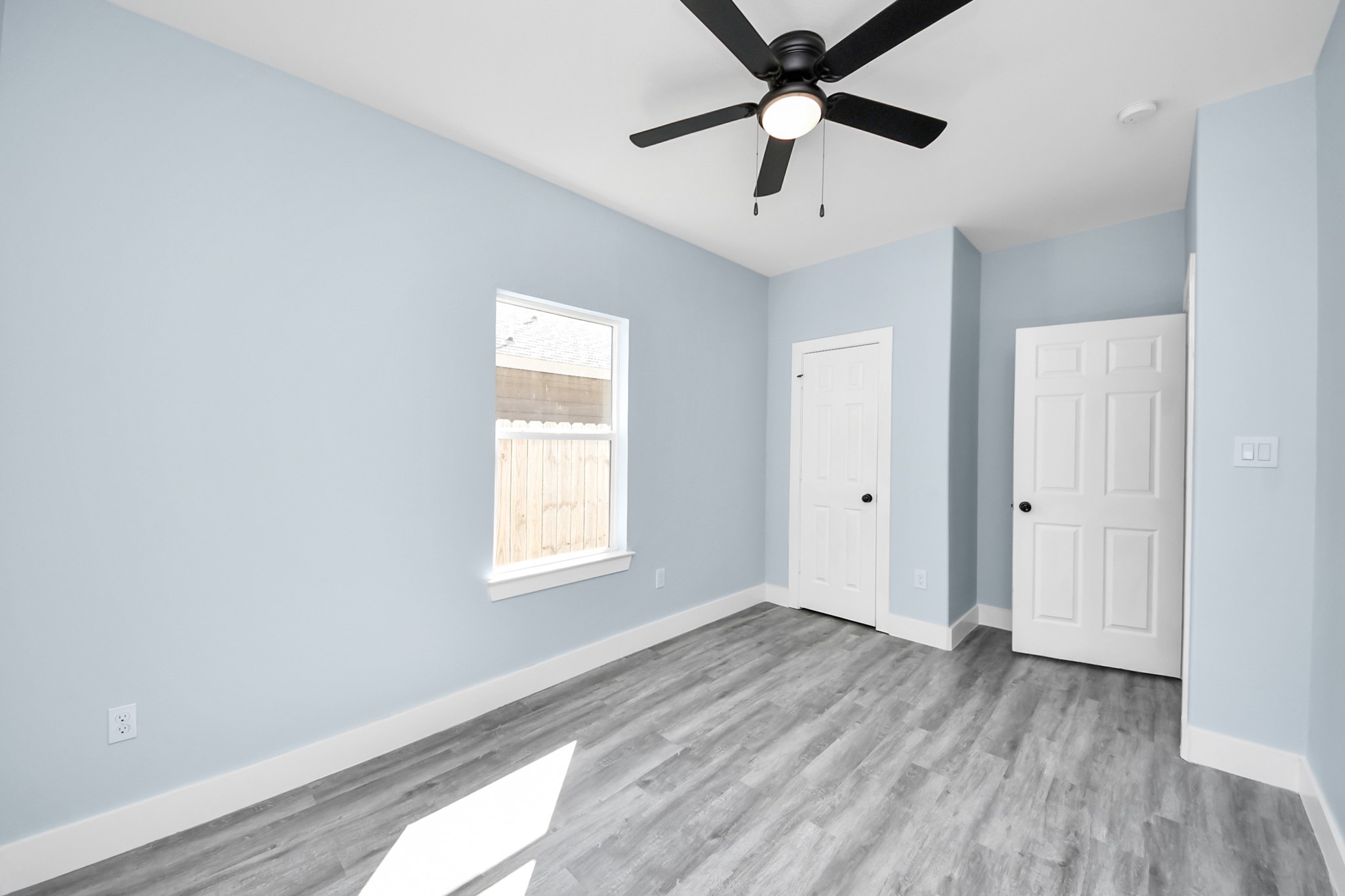 7502 Sandle Street B Property Photo 23