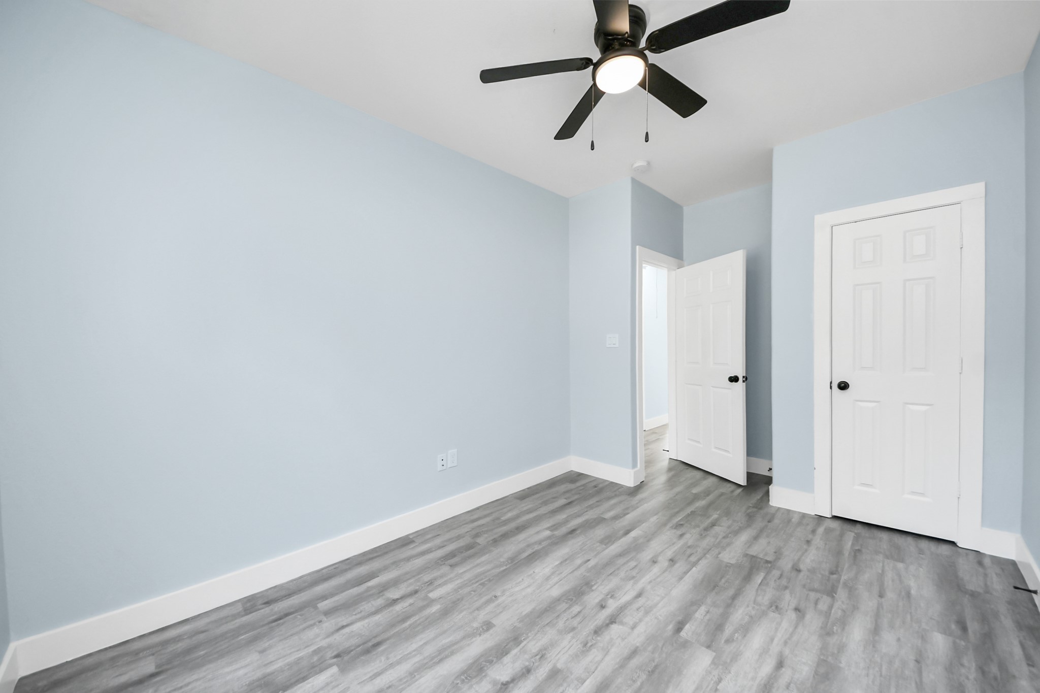 7502 Sandle Street B Property Photo 27