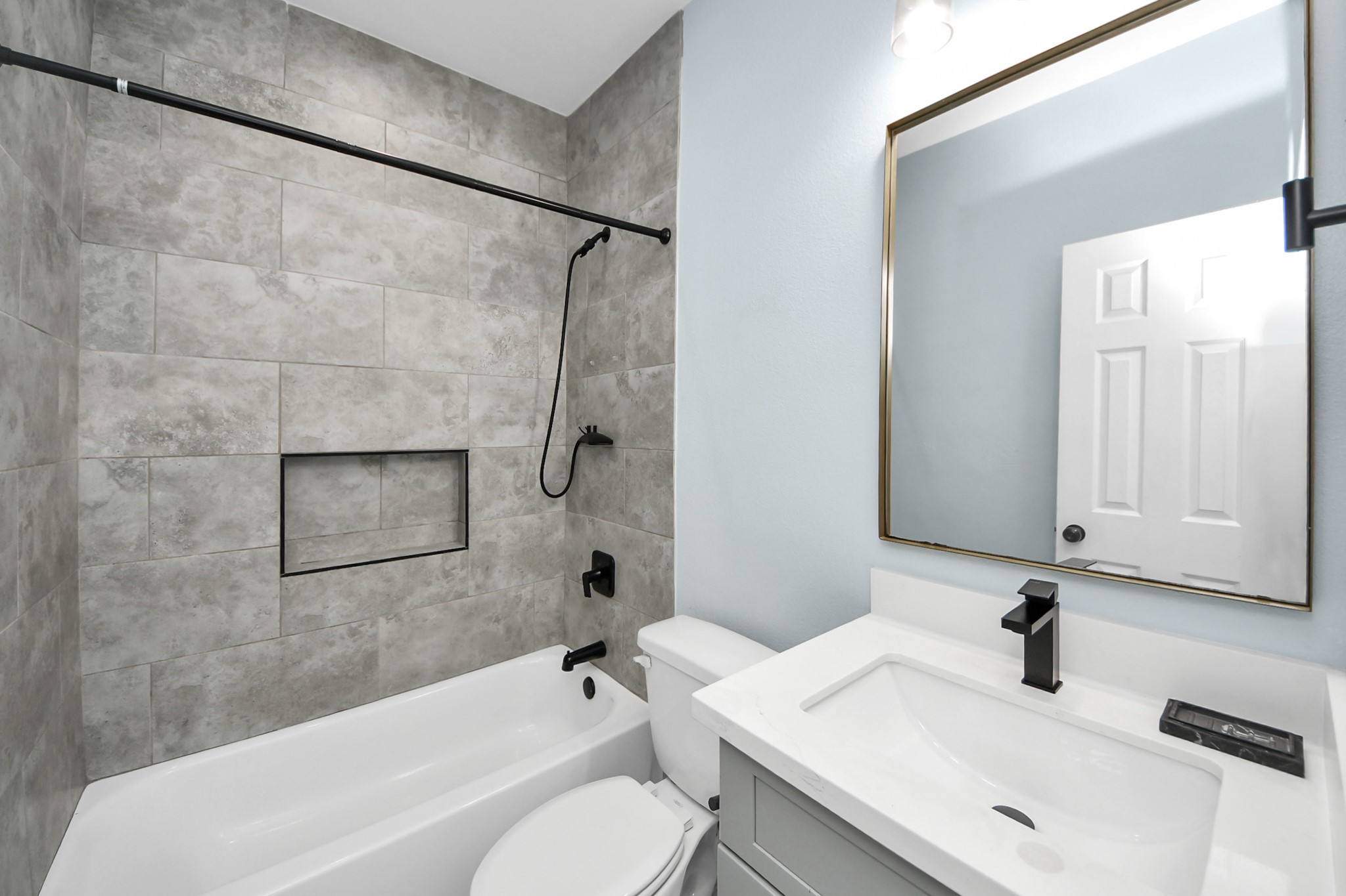 7502 Sandle Street B Property Photo 28