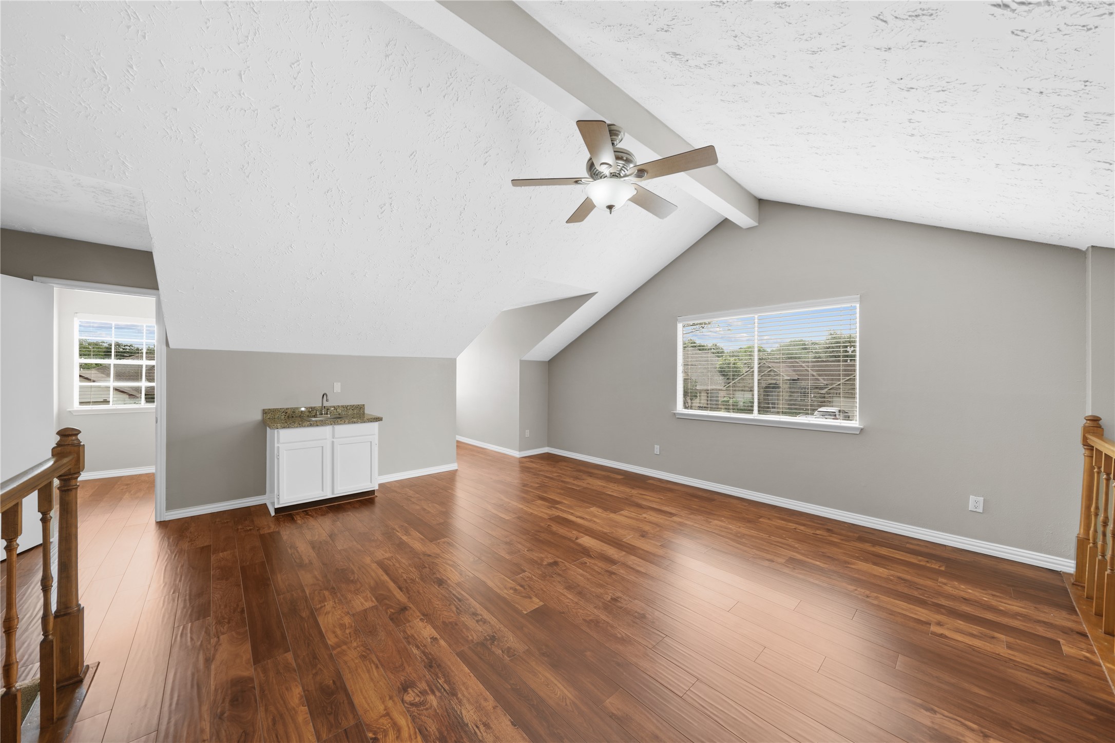 16826 Cobble Ridge Drive Property Photo 32