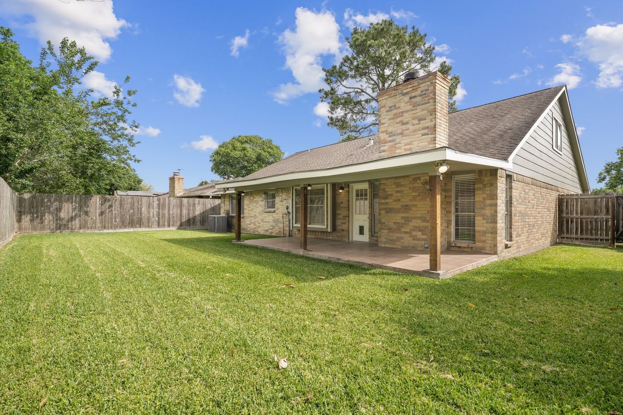 16826 Cobble Ridge Drive Property Photo 34