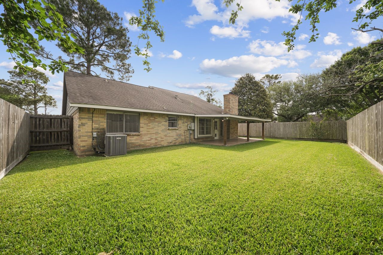 16826 Cobble Ridge Drive Property Photo 37