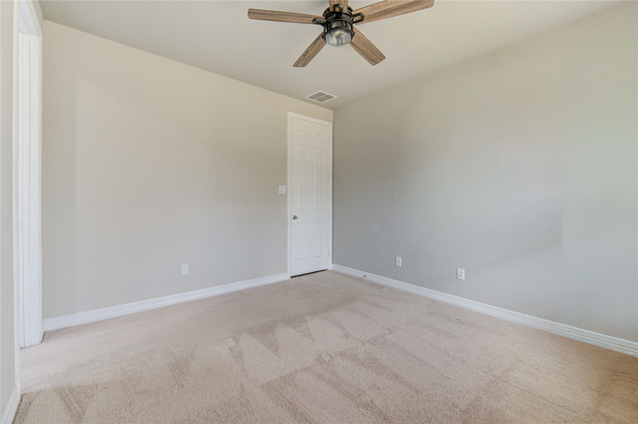 28918 Woods Rose Court Property Photo 7