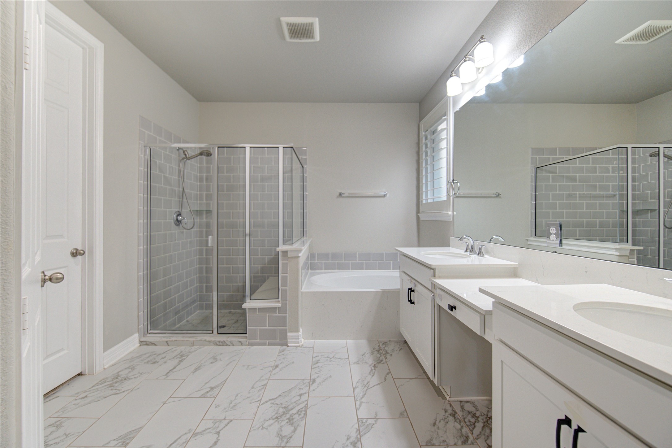 28918 Woods Rose Court Property Photo 26