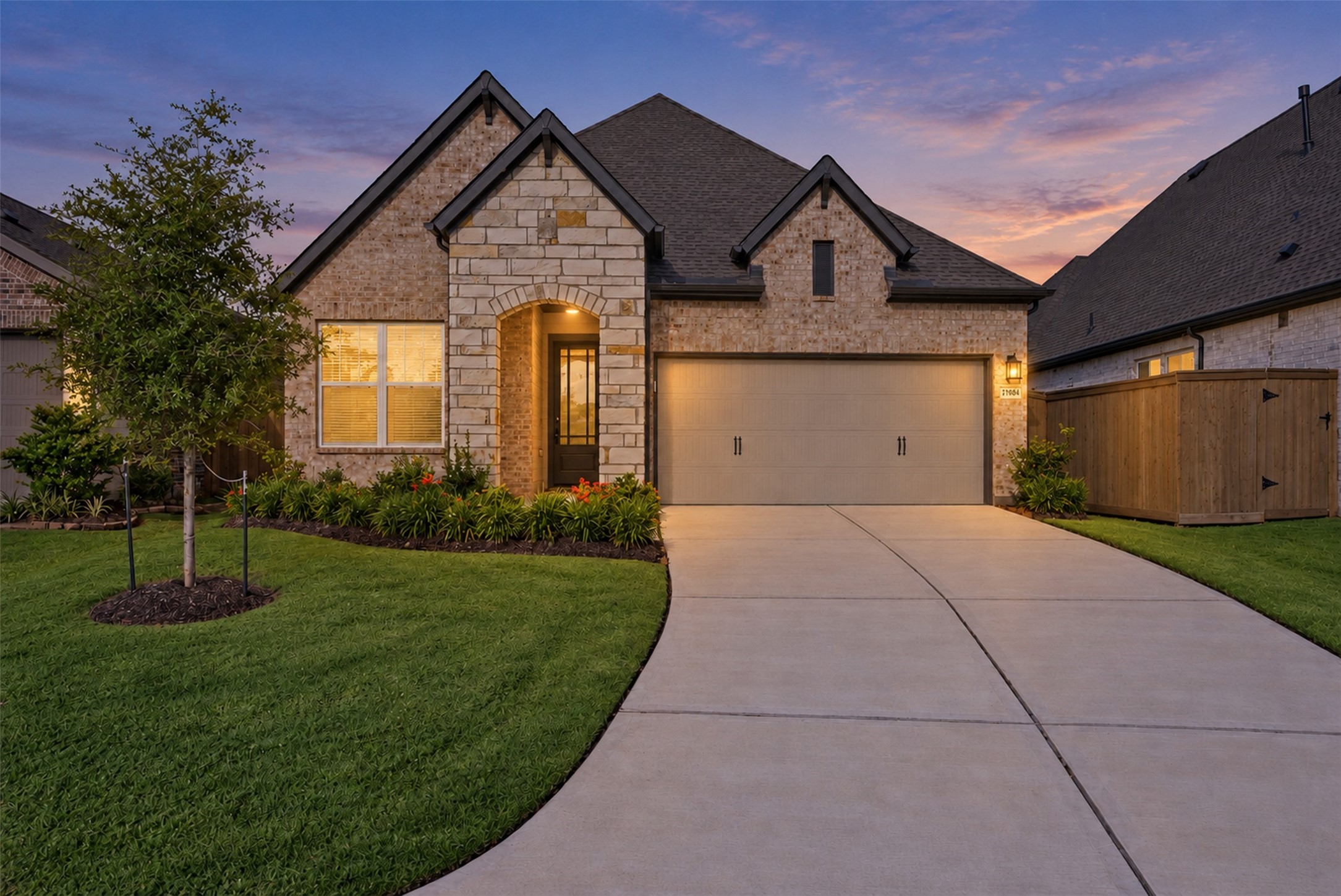 21904 Tall Trees Grove Court Property Photo 1