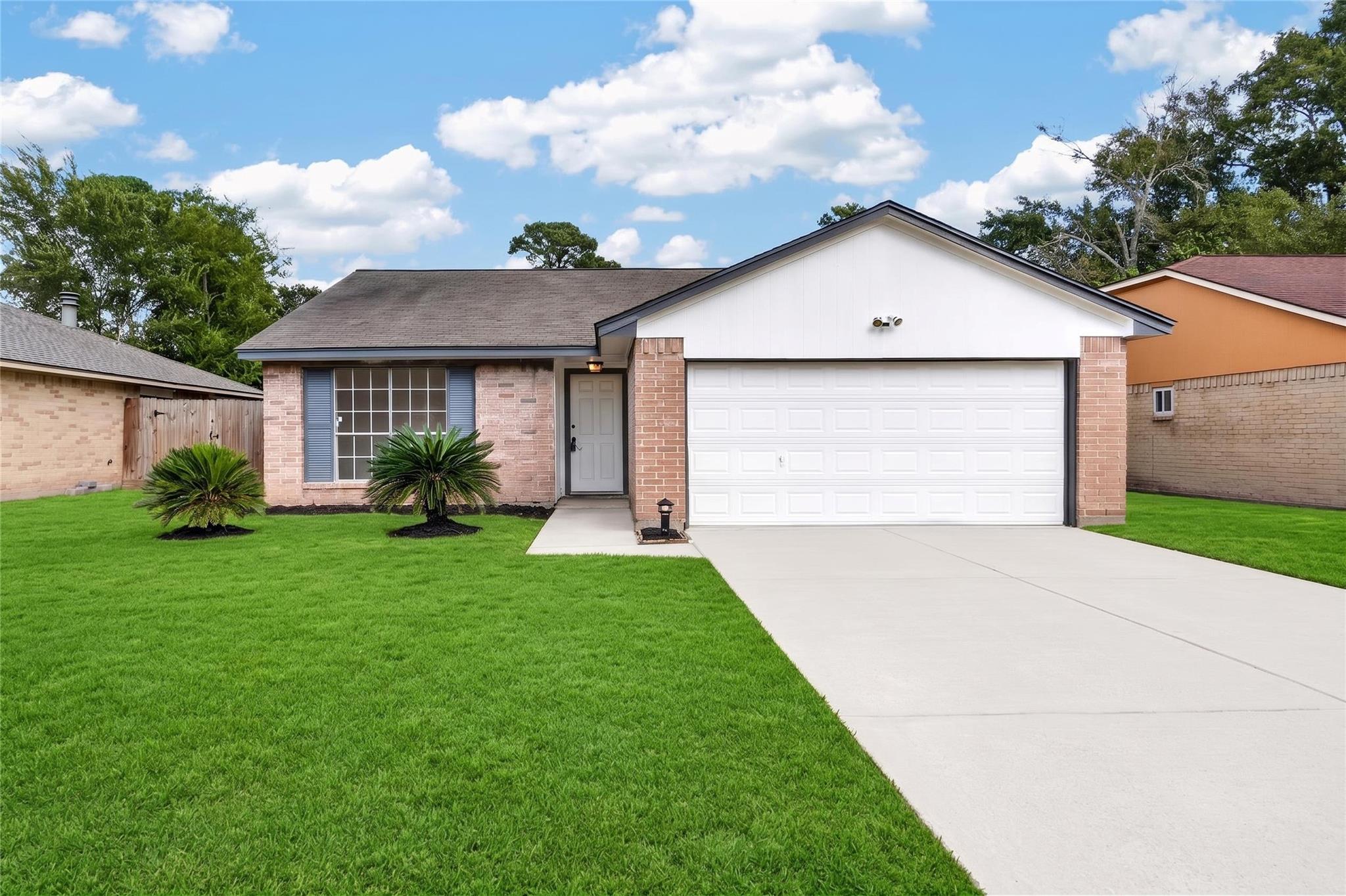 23522 Newgate Drive Property Photo 4