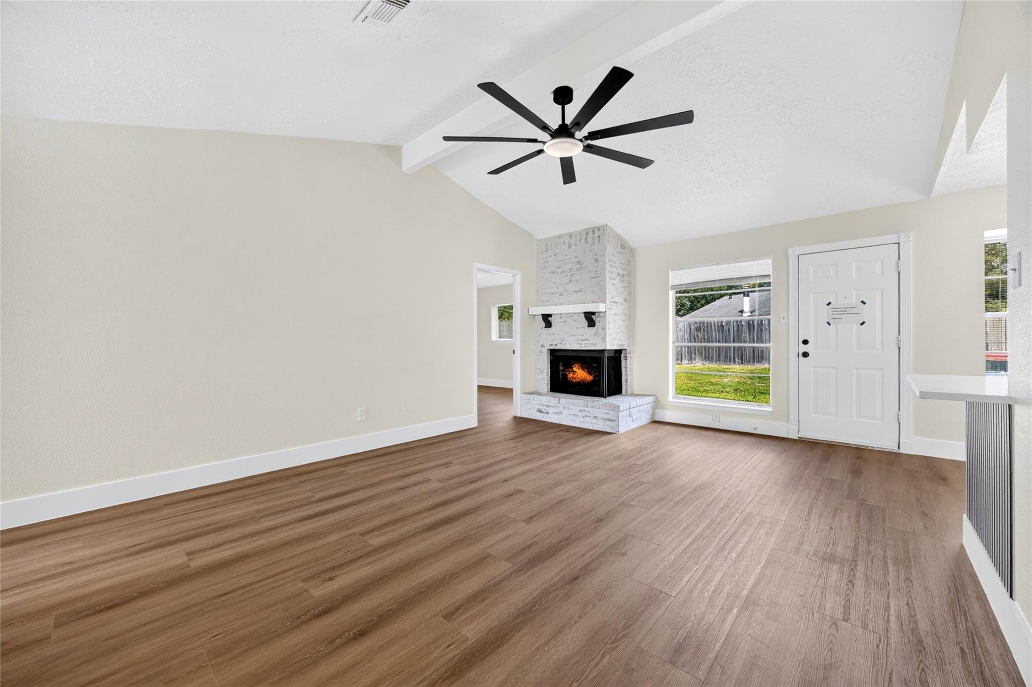 23522 Newgate Drive Property Photo 8