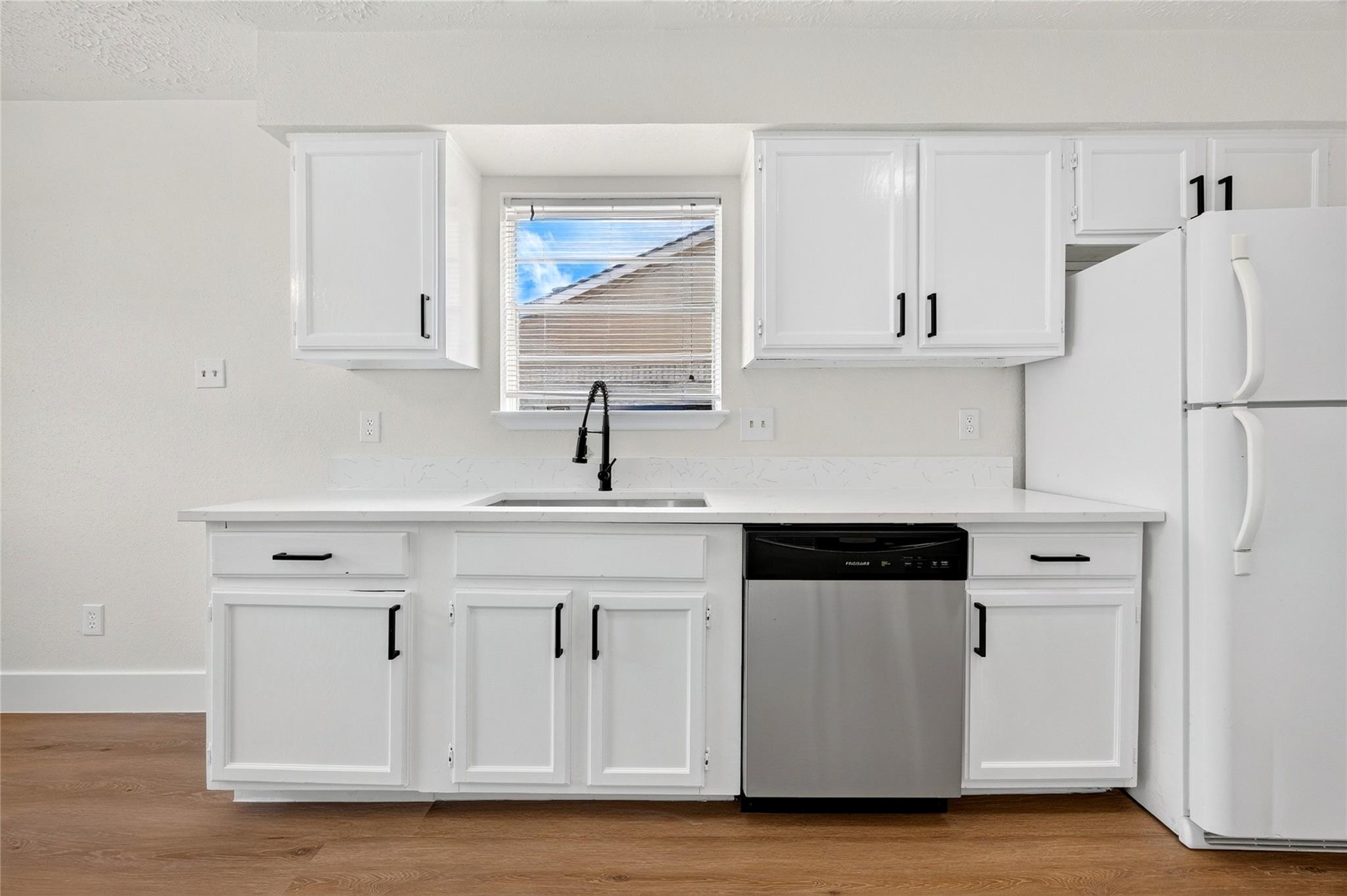 23522 Newgate Drive Property Photo 12