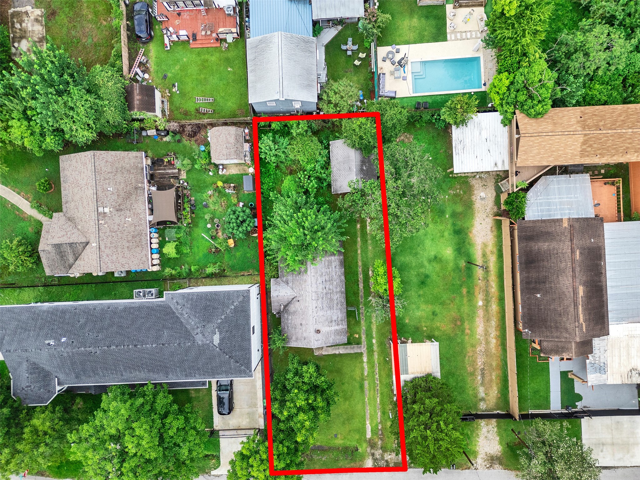 1210 Lindale Street Property Photo 1