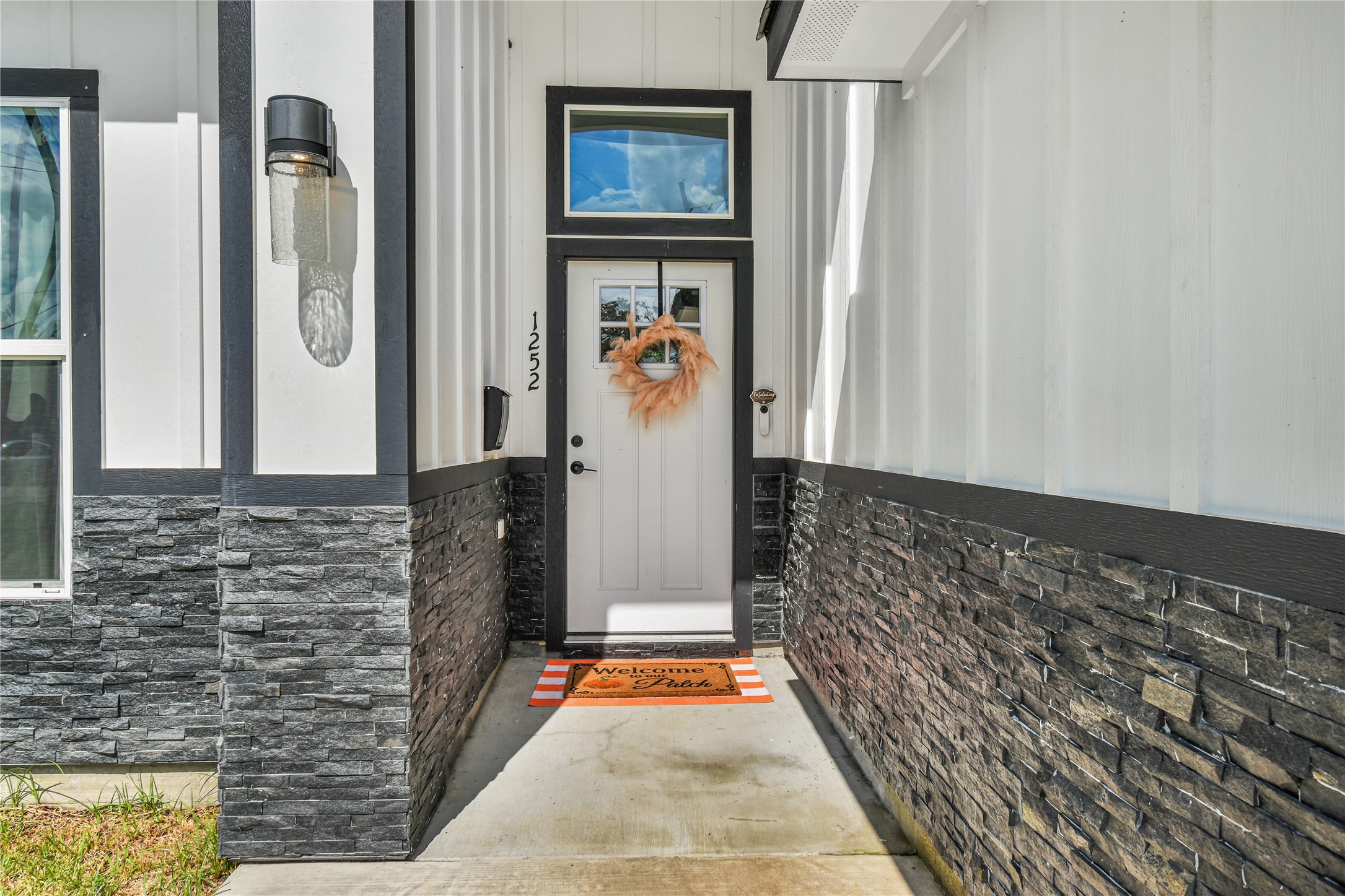 1252 2nd Street Property Photo 3