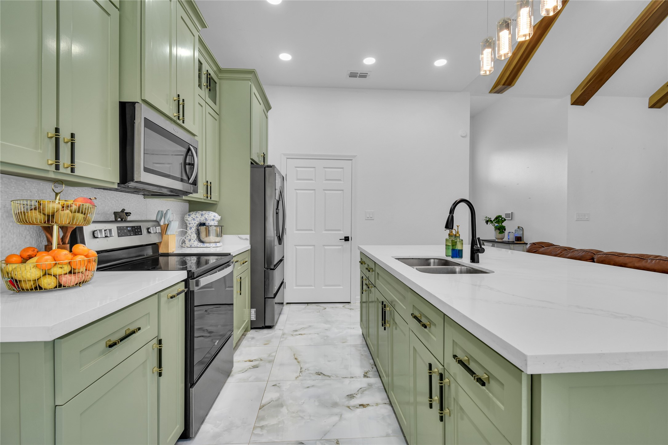 1252 2nd Street Property Photo 10