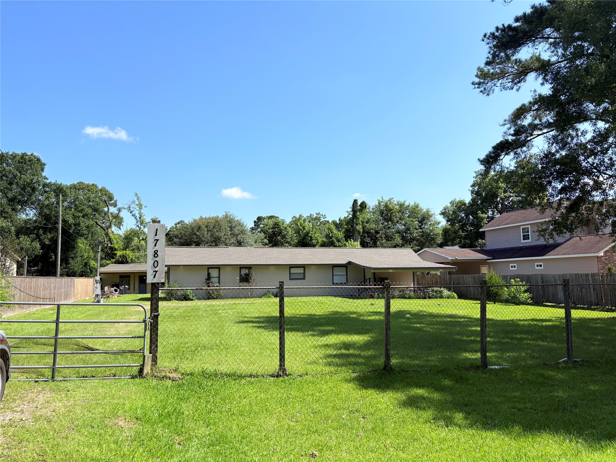 17807 Dean Court Property Photo 1