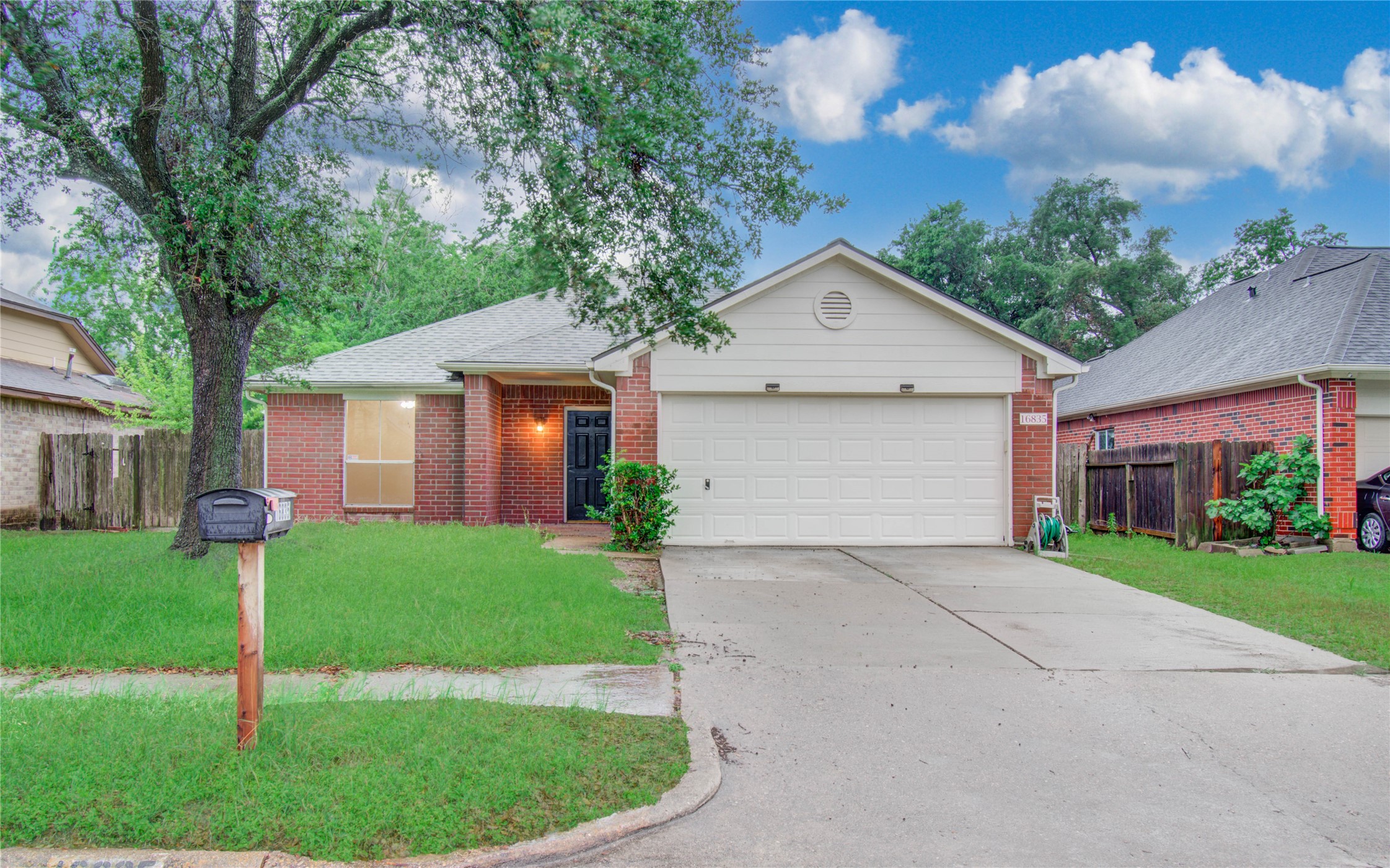 16835 Carbridge Drive Property Photo 1