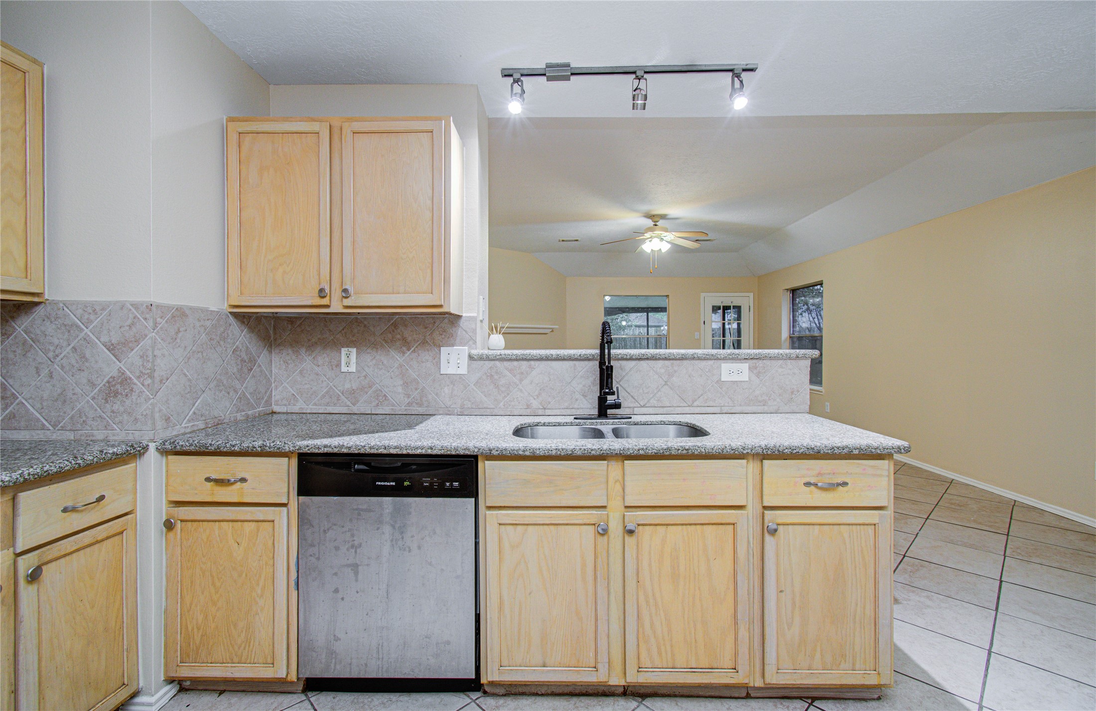 16835 Carbridge Drive Property Photo 15