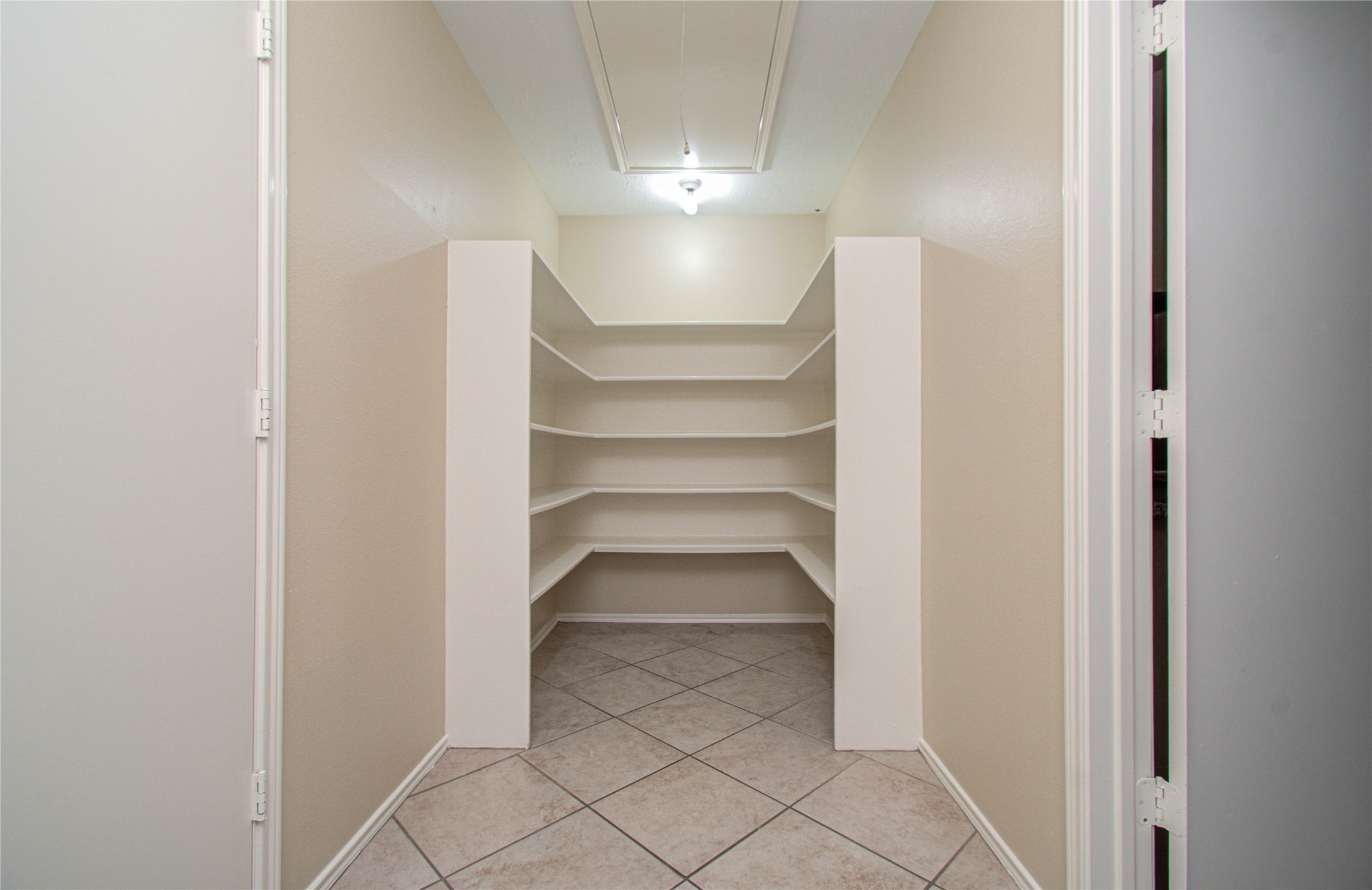 16835 Carbridge Drive Property Photo 35