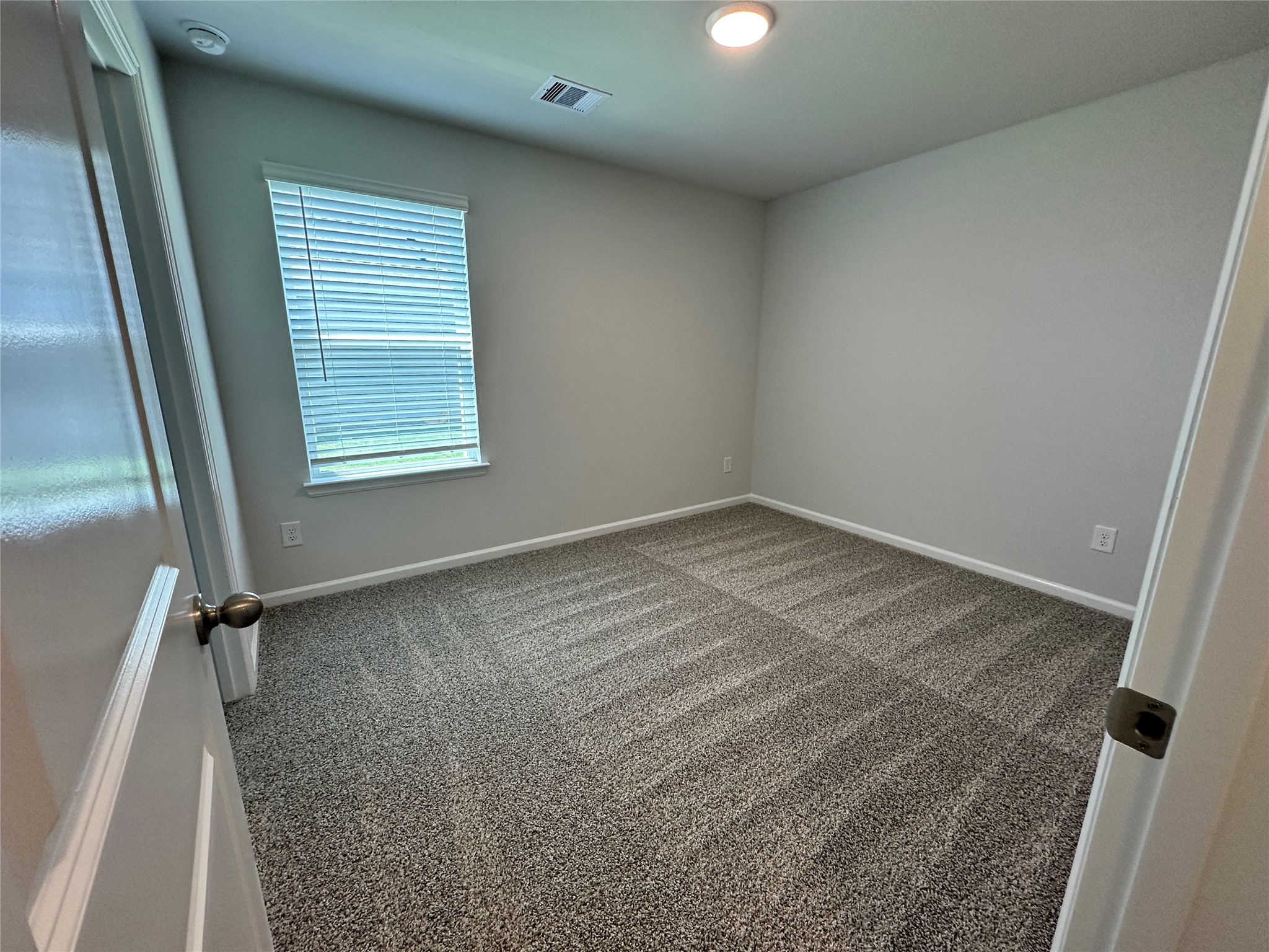 401 Combine Road Property Photo 4