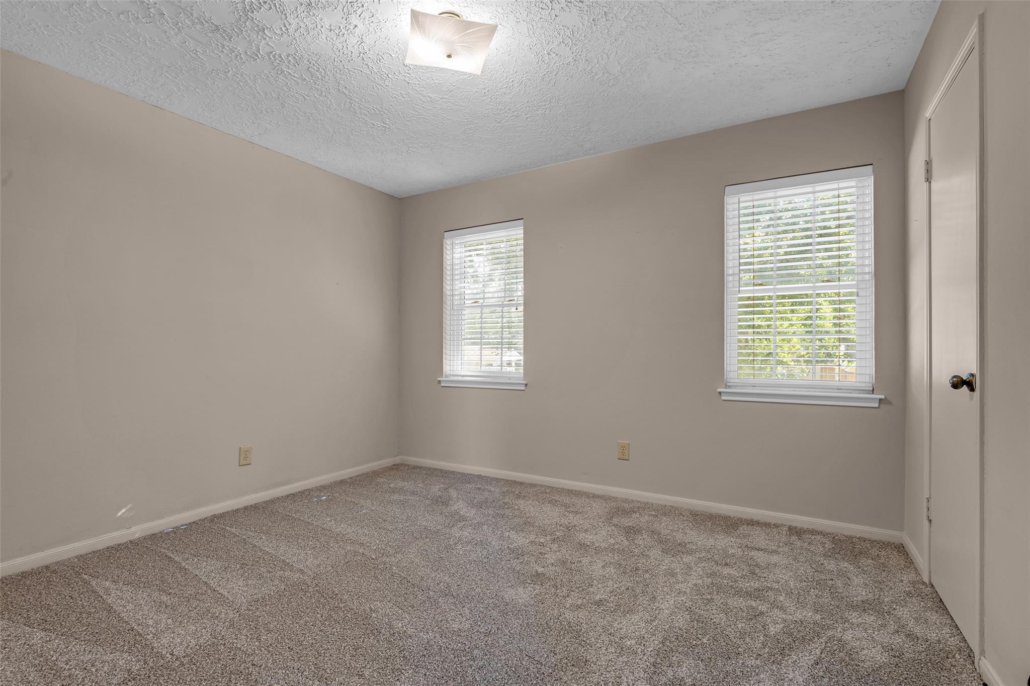 1302 Minchen Drive Property Photo 13