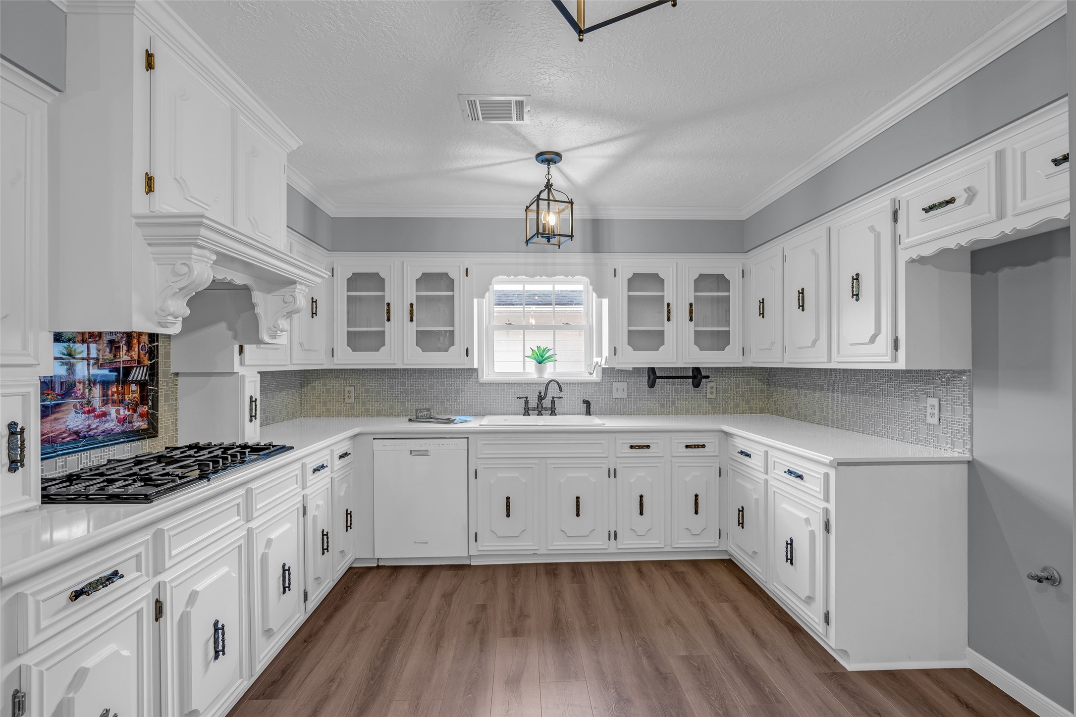 1302 Minchen Drive Property Photo 19