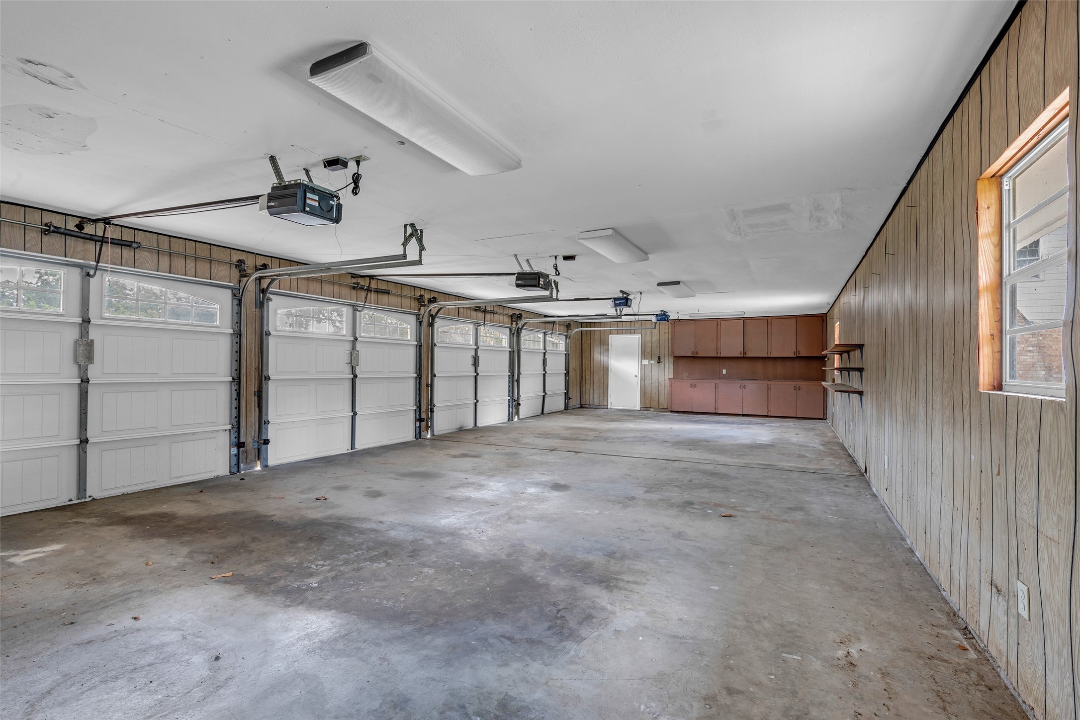1302 Minchen Drive Property Photo 34