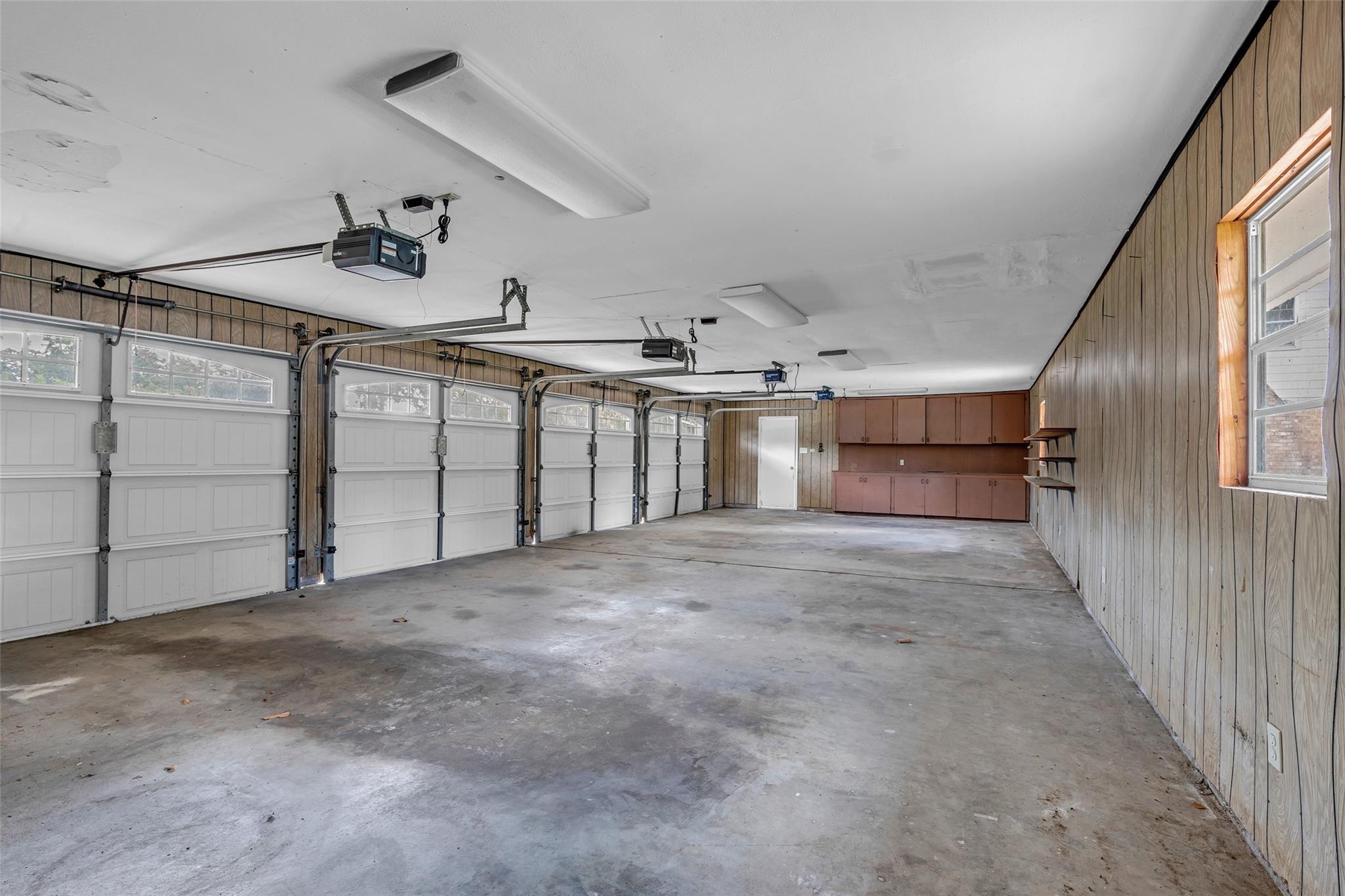 1302 Minchen Drive Property Photo 34