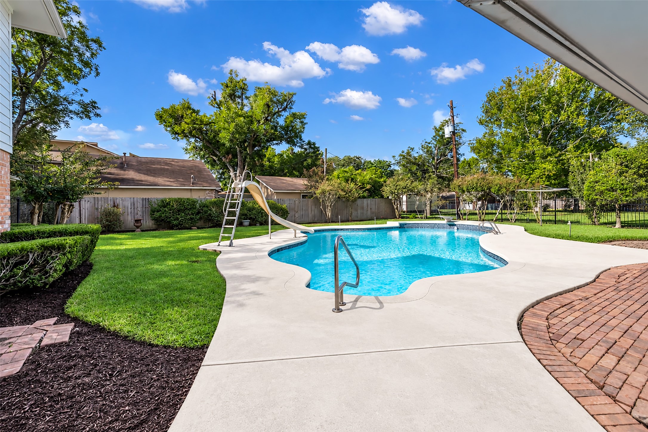 1302 Minchen Drive Property Photo 37