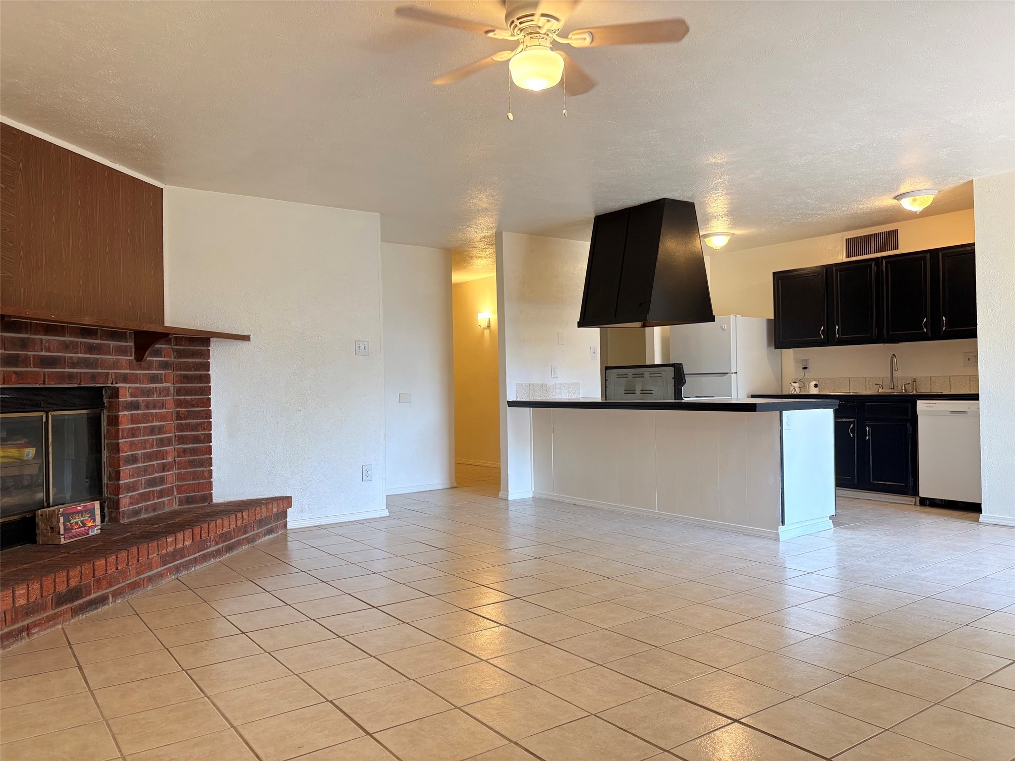 24411 Beef Canyon Drive Property Photo 8