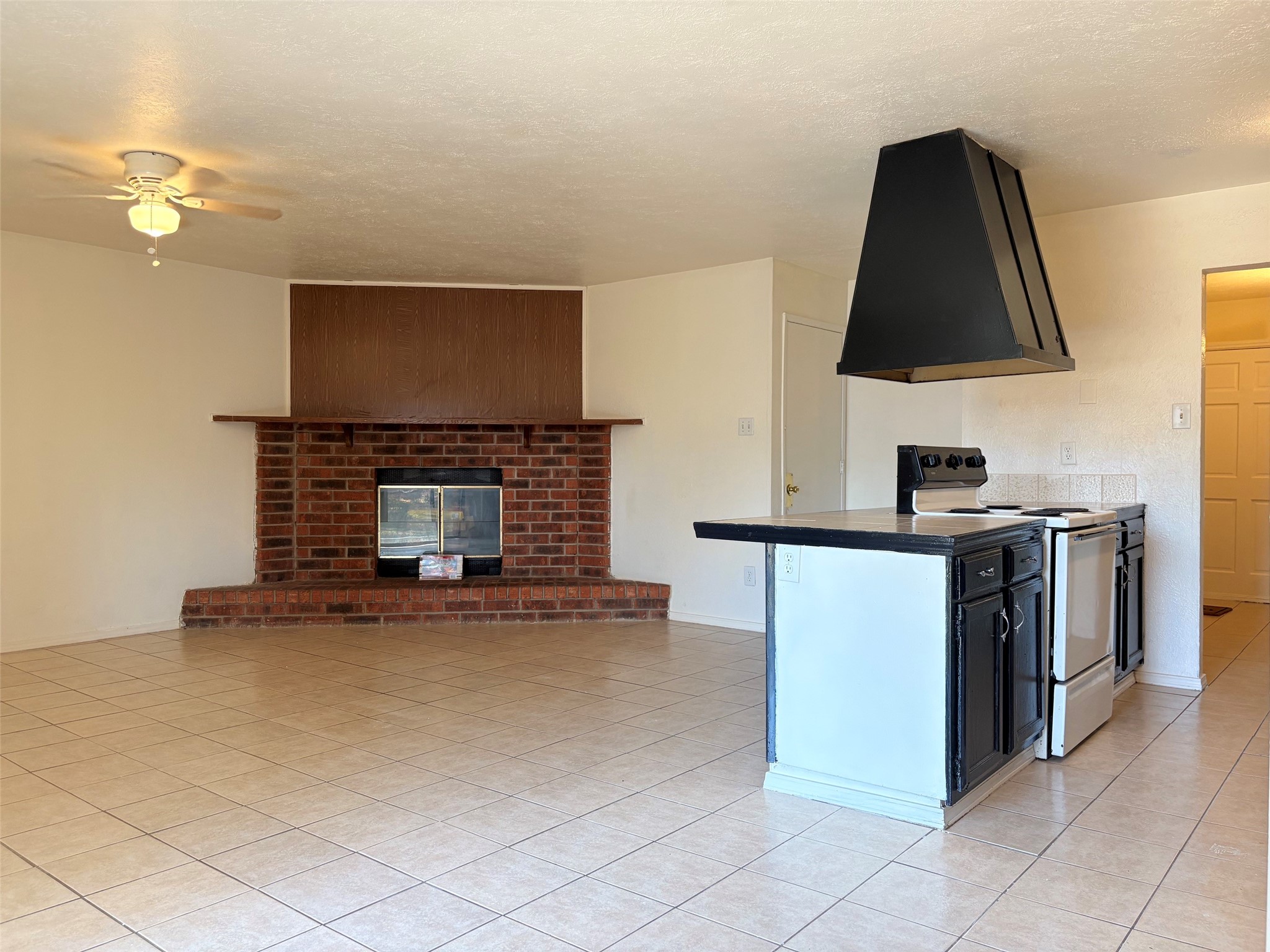 24411 Beef Canyon Drive Property Photo 9