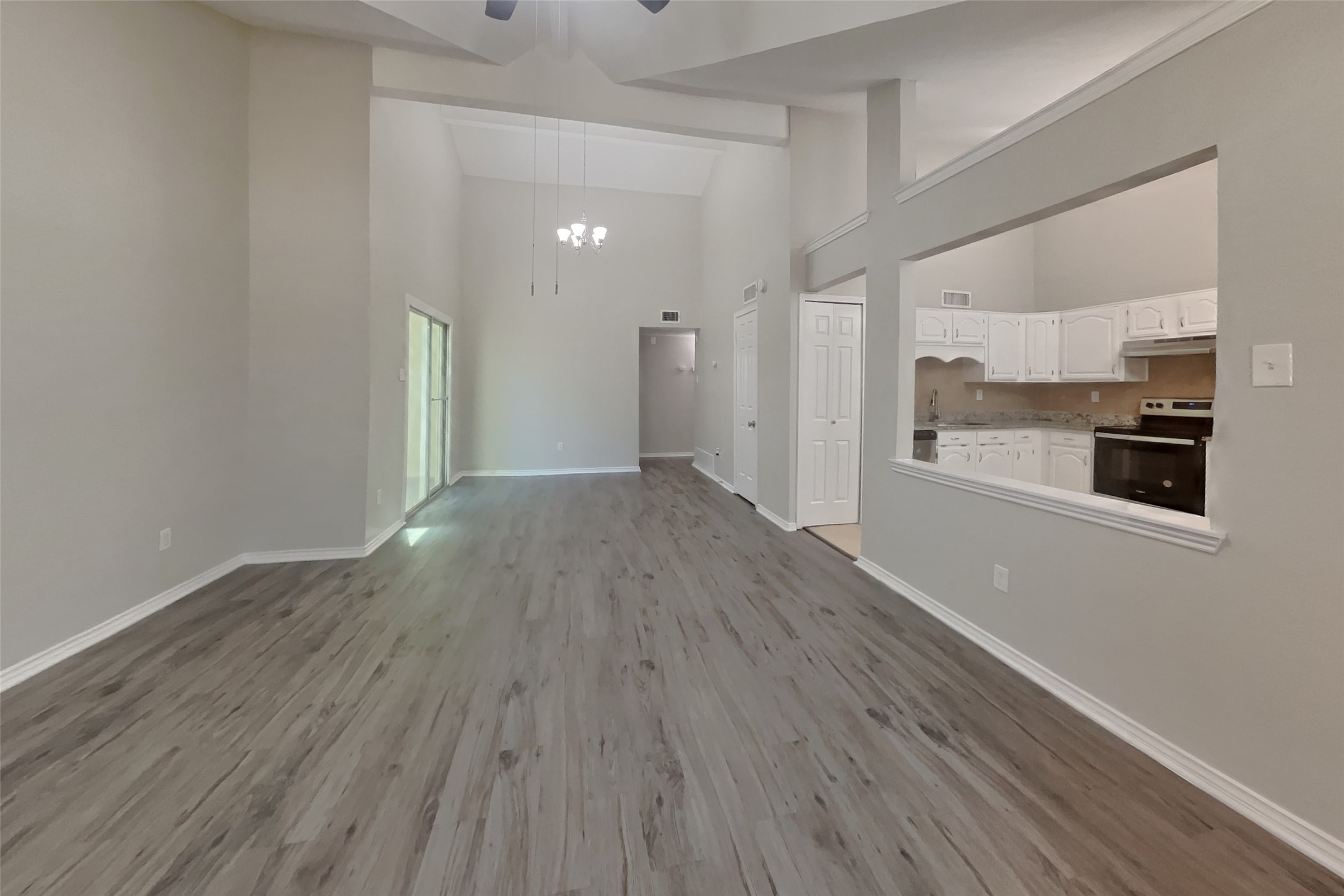 10115 Prospect Hill Drive Property Photo 3