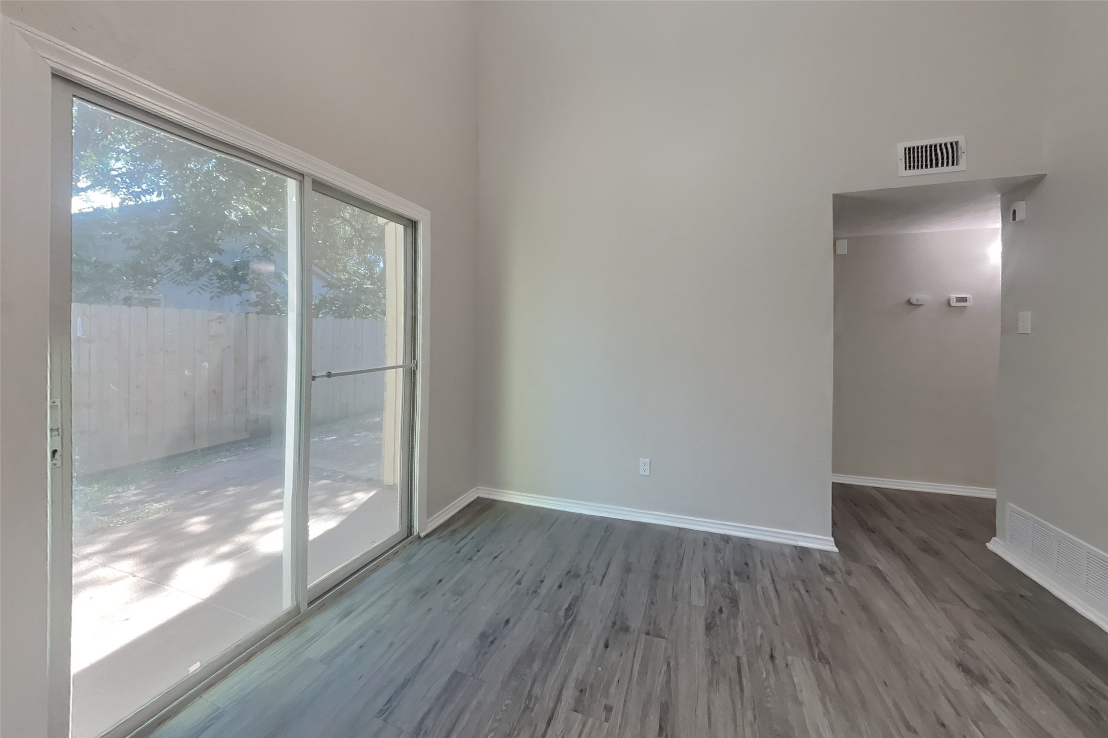 10115 Prospect Hill Drive Property Photo 7