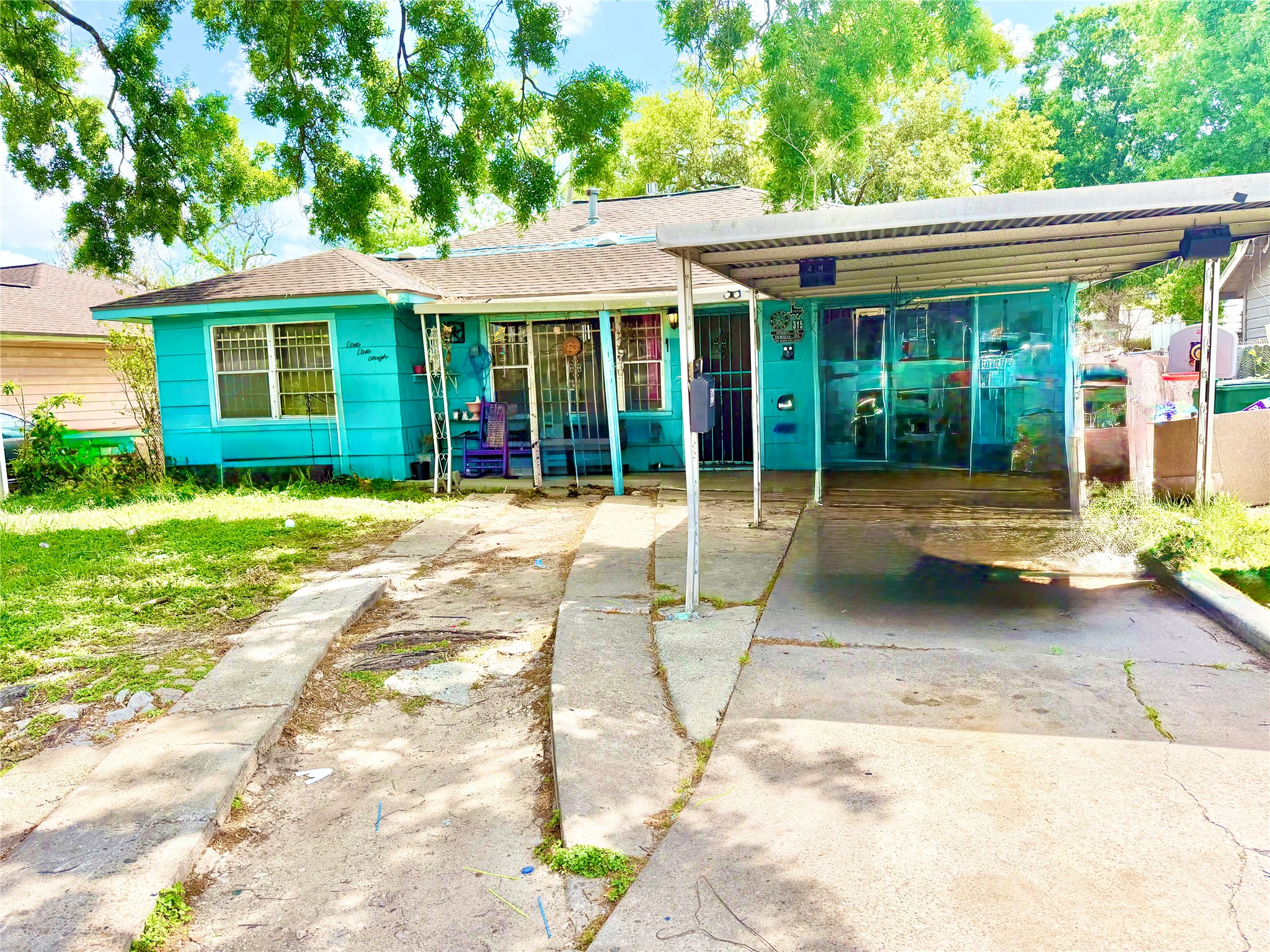 315 Gober Street Property Photo 1