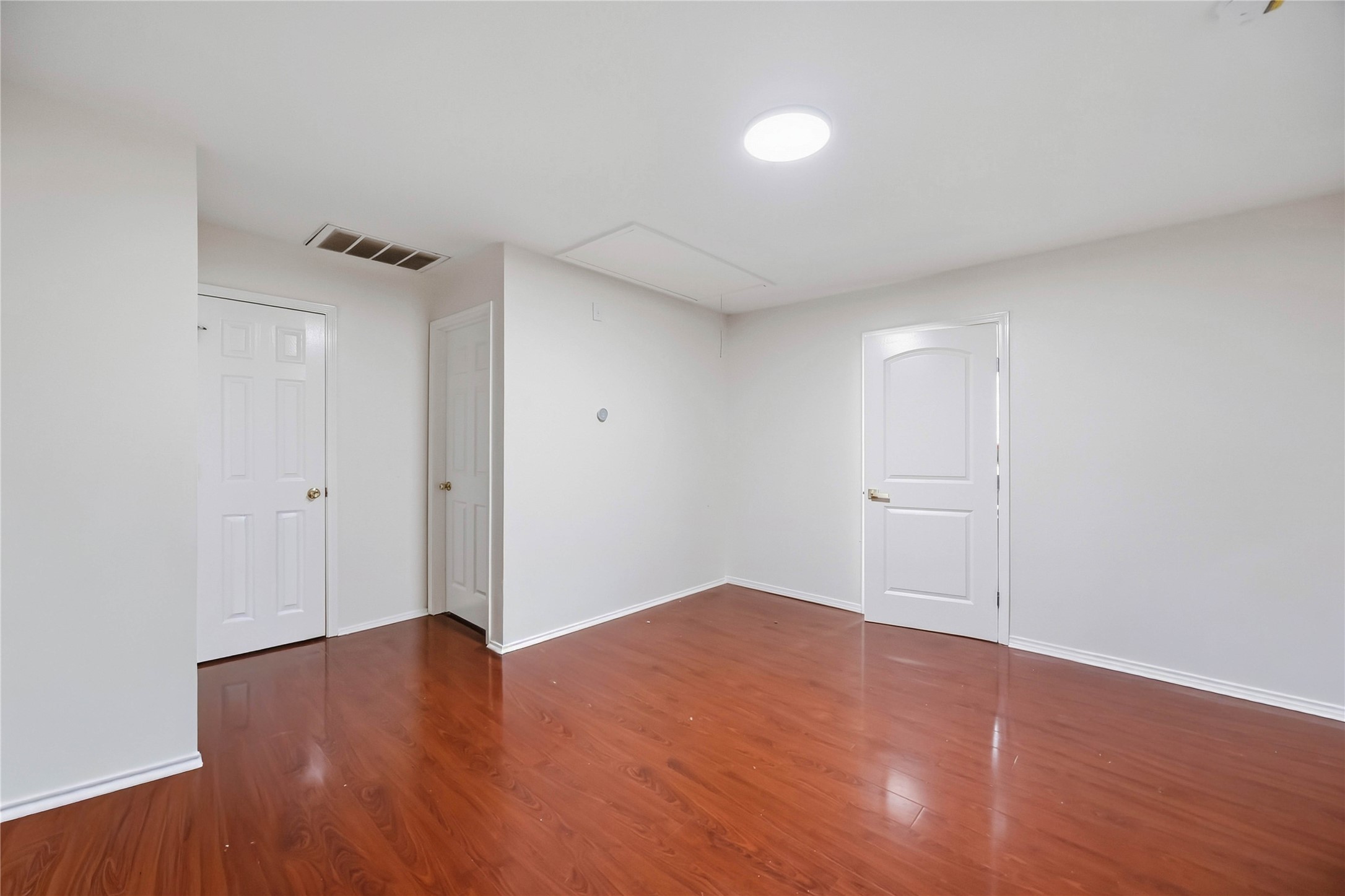 5735 Clerkenwell Drive Property Photo 24